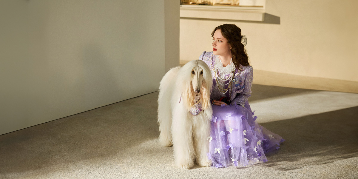 週時尚｜紫韻藍調細節層疊 演繹春夏輕量奢華美學