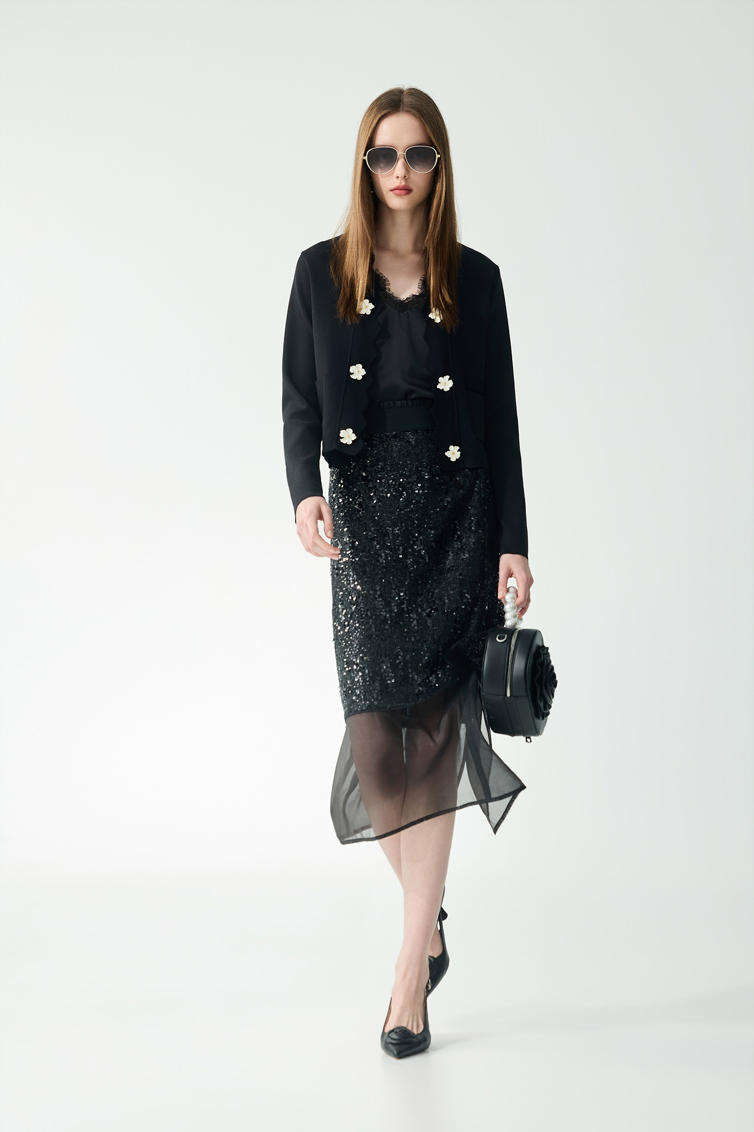 立體花飾針織外罩立體花飾針織外罩,一般外套,外套,春夏穿搭,針織,針織外套,黑色外套