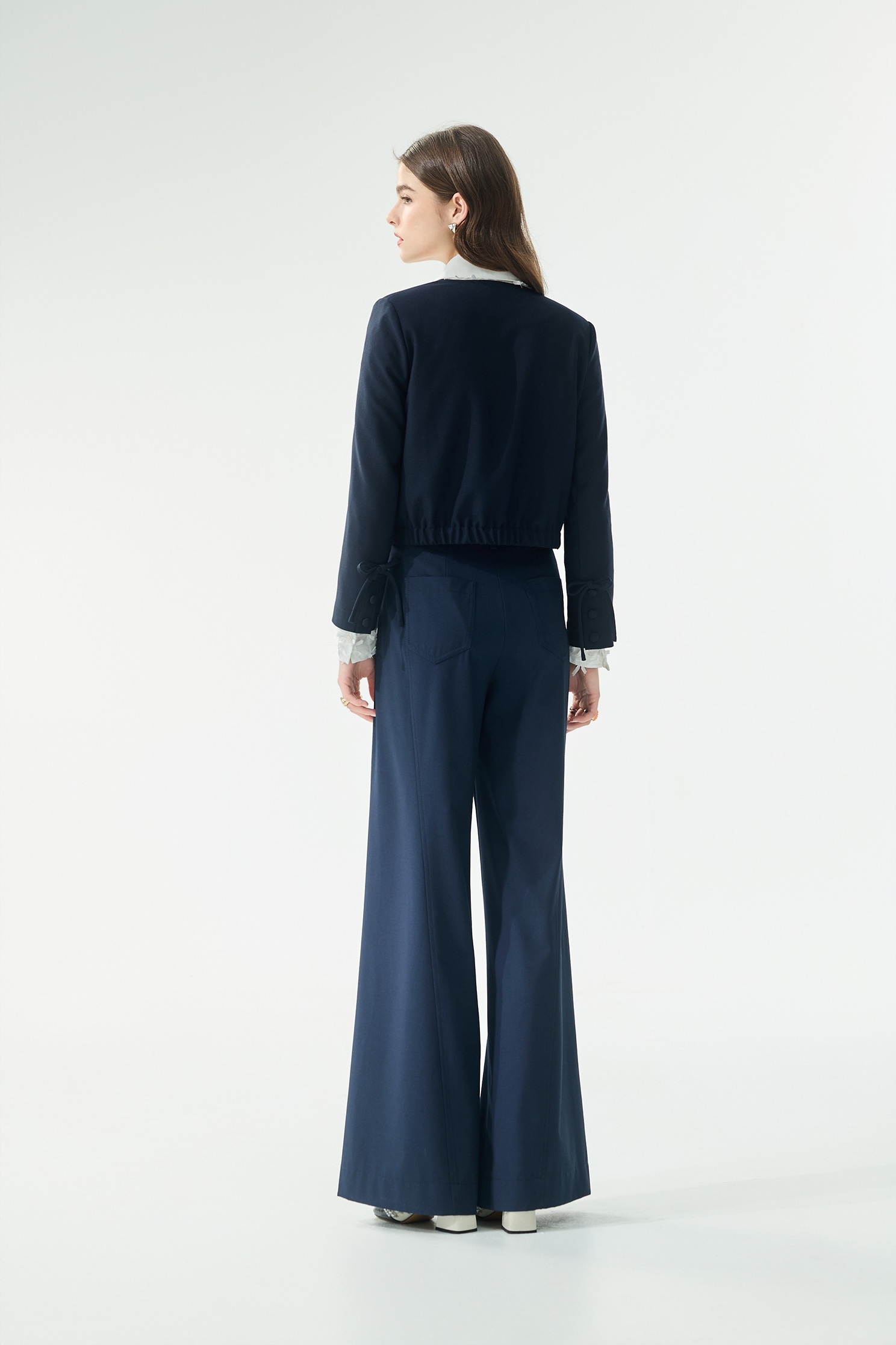 經典海軍藍蝴蝶結外套經典海軍藍蝴蝶結外套,一般外套,外套,春夏穿搭,蝴蝶結,西裝外套