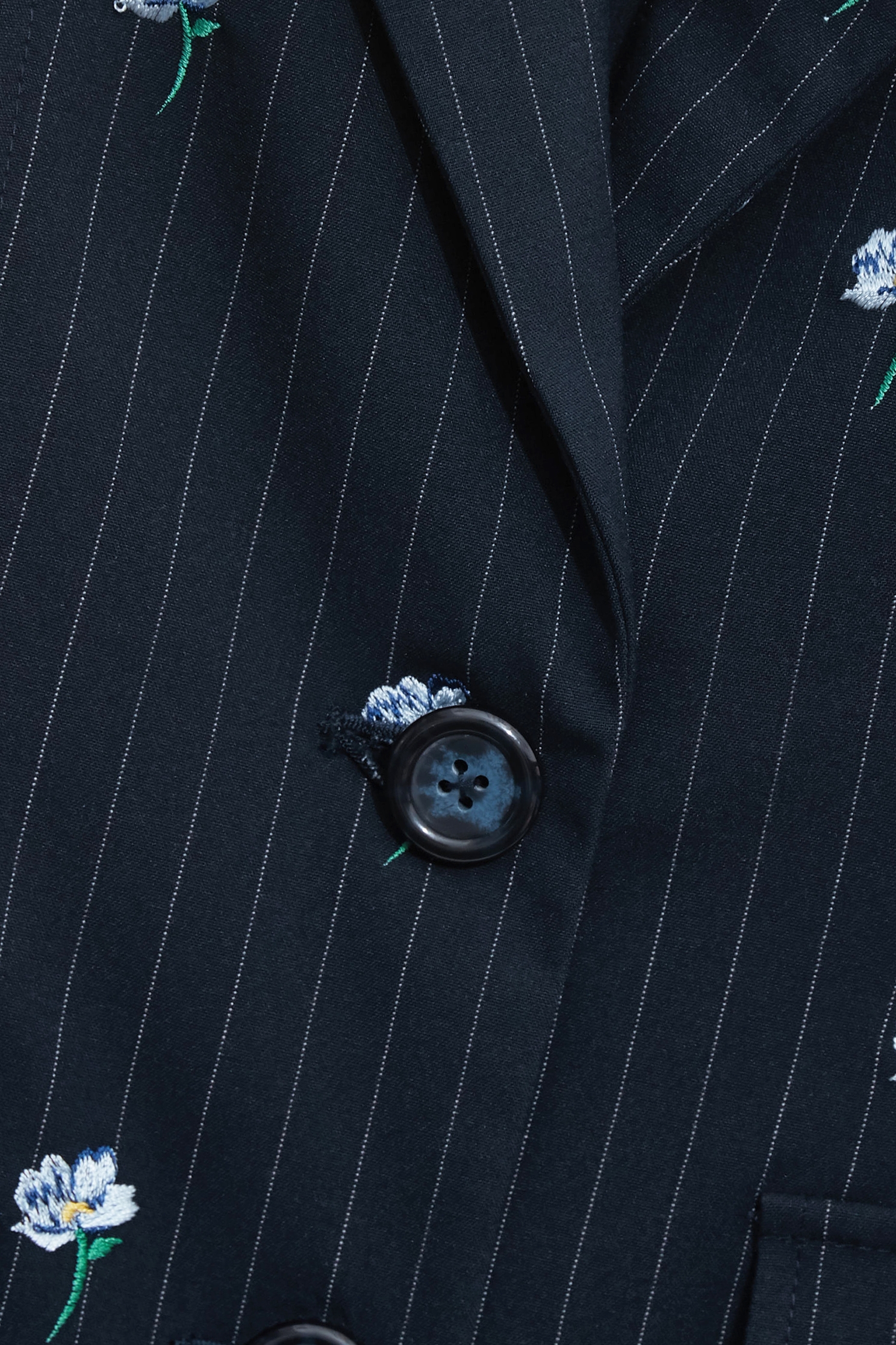 溫室花卉刺繡西裝外套溫室花卉刺繡西裝外套,一般外套,刺繡,外套,春夏穿搭,條紋,褲子,西裝外套