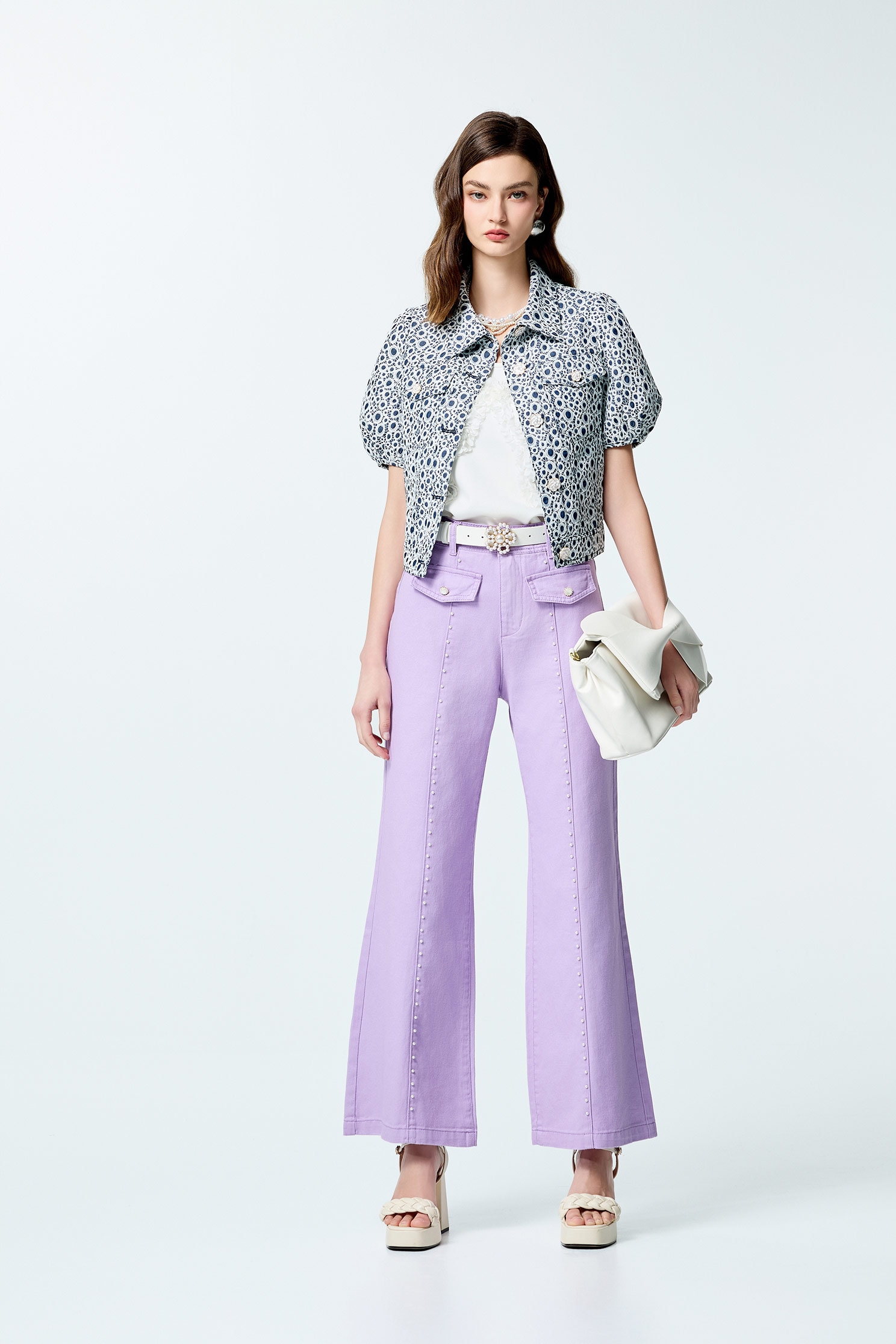 貼合蕾絲偽牛仔短外套貼合蕾絲偽牛仔短外套,一般外套,上班OL穿搭,外套,春夏穿搭,時髦成套搭配,牛仔,珍珠,蕾絲