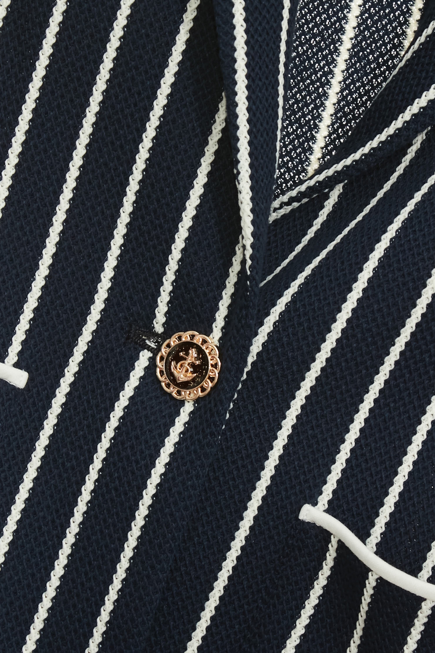 海洋洞穴色配條西裝外套海洋洞穴色配條西裝外套,上班OL穿搭,外套,春夏穿搭,時髦成套搭配,條紋,西裝外套