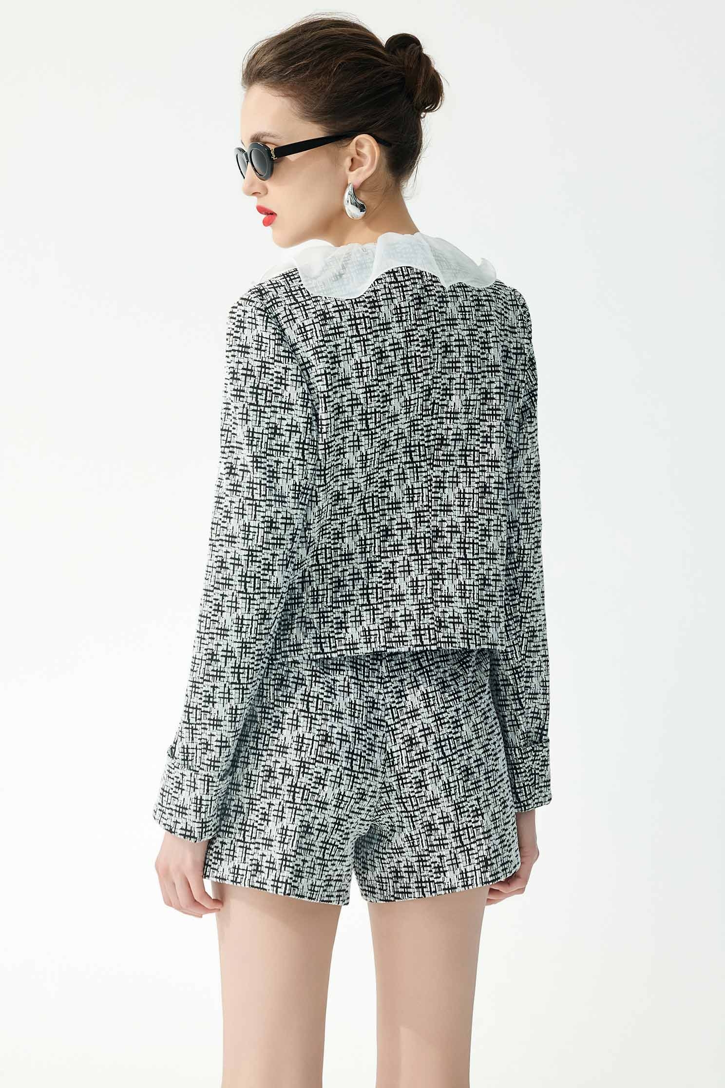 黑白復古別針彈性短外套黑白復古別針彈性短外套,一般外套,外套,春夏穿搭,珍珠,蝴蝶結