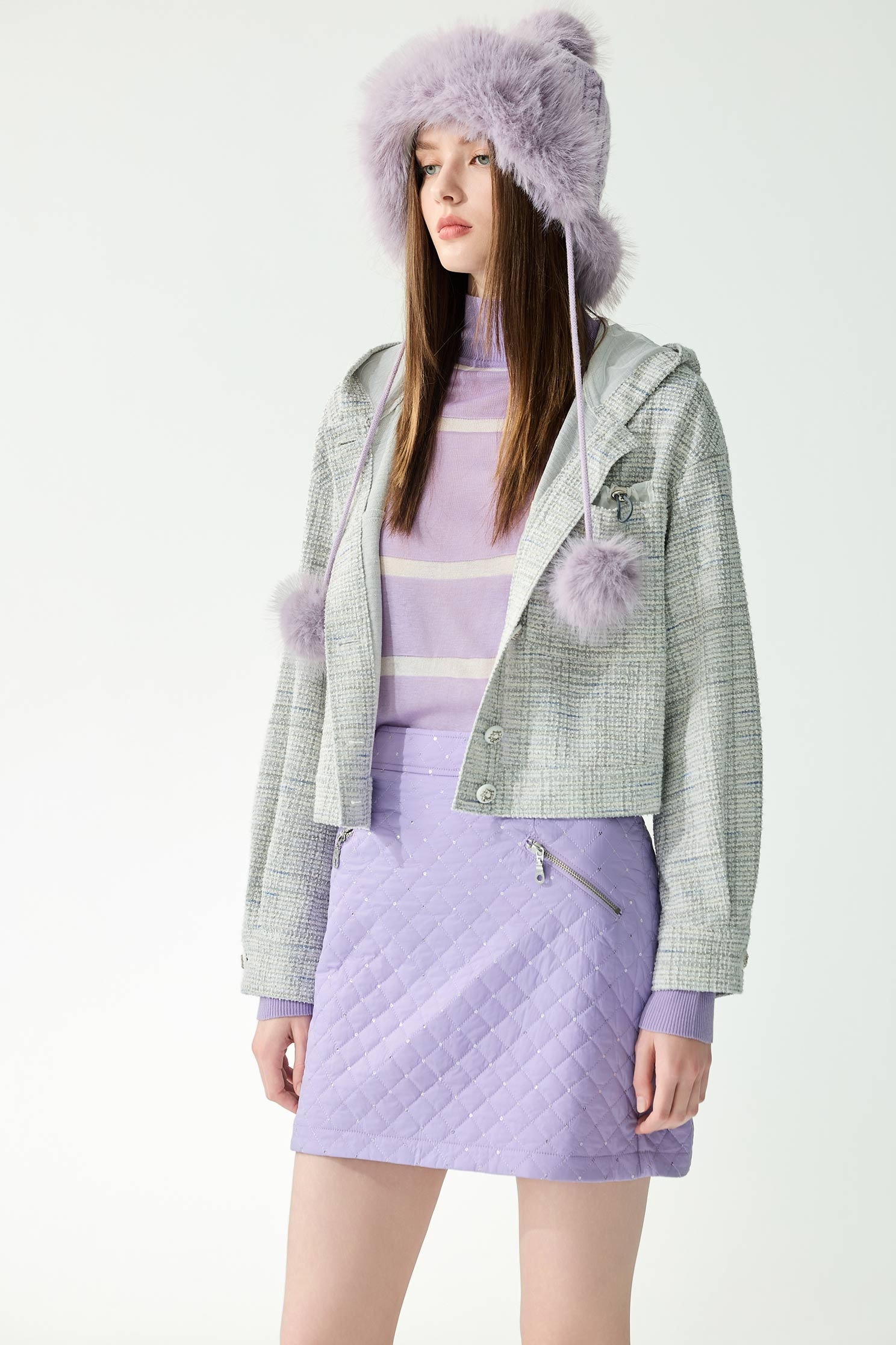 丁香灰花紗連帽外套丁香灰花紗連帽外套,一般外套,上班OL穿搭,外套,小香風,春夏穿搭,時髦成套搭配,簡約穿搭,連帽外套