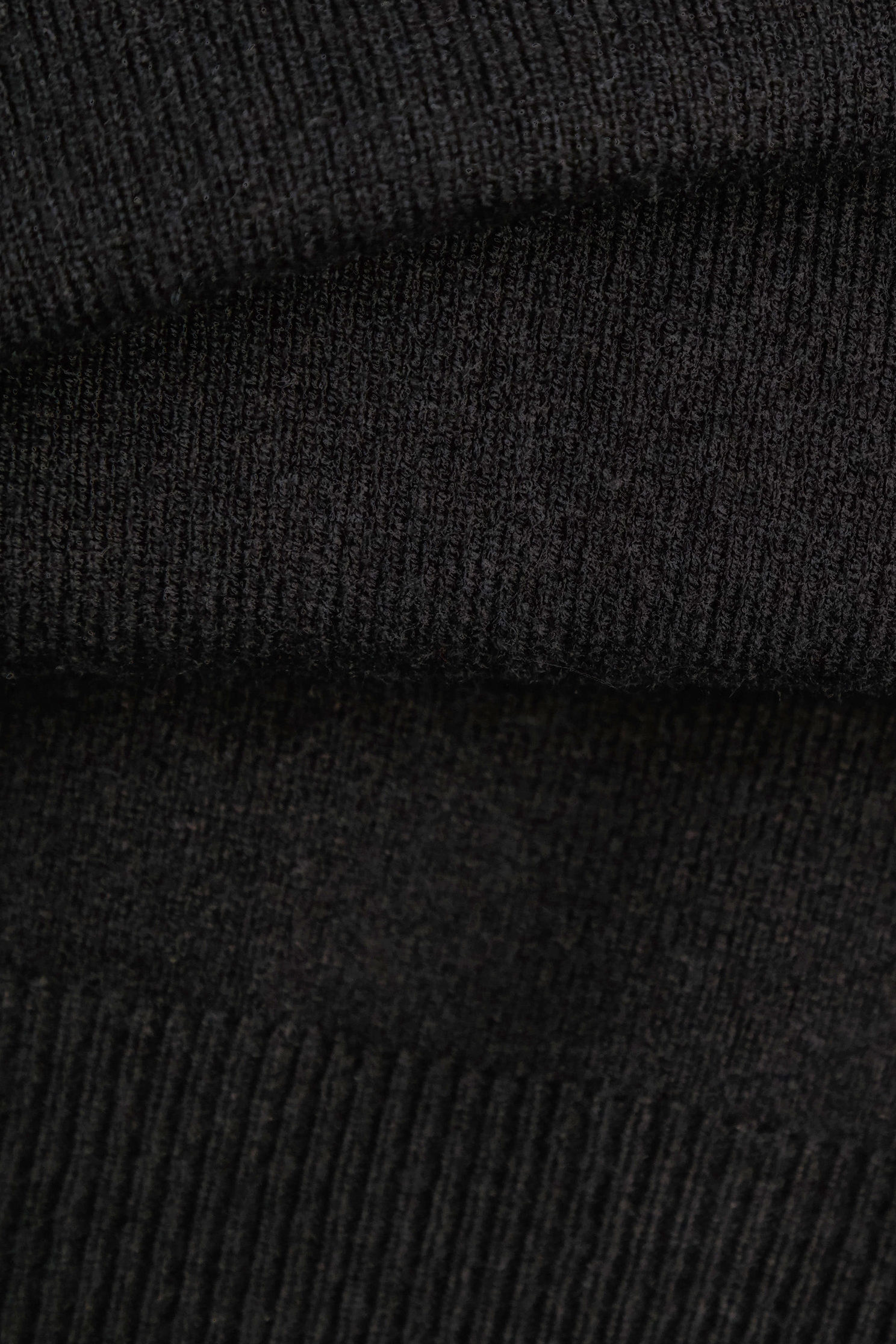 珍珠釘飾短版針織外罩珍珠釘飾短版針織外罩,上班OL穿搭,人氣商品,外套,珍珠,秋冬穿搭,約會特輯,針織,針織外套