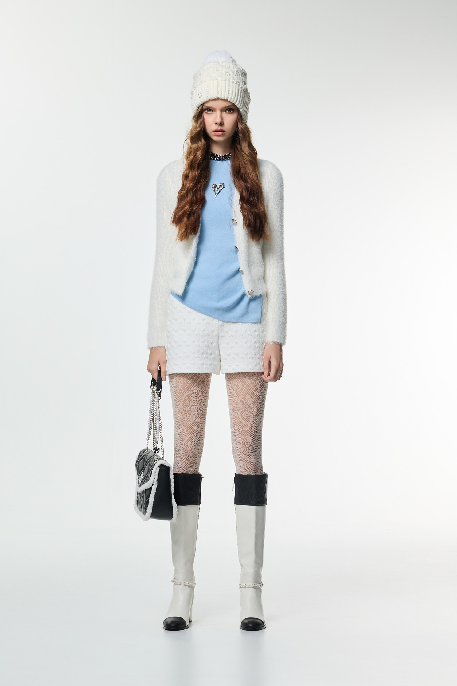 光學白偽水貂毛針織外套光學白偽水貂毛針織外套,上班OL穿搭,外套,秋冬穿搭,簡約穿搭,約會特輯,針織,針織外套