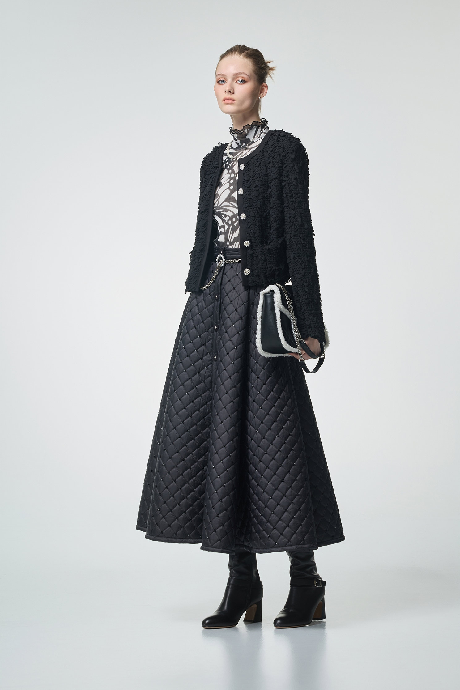 帶子紗式小香風短版外套帶子紗式小香風短版外套,一般外套,上班OL穿搭,外套,小香風,小香風外套,時髦成套搭配,派對特輯,珍珠,秋冬穿搭,約會特輯,花花世界