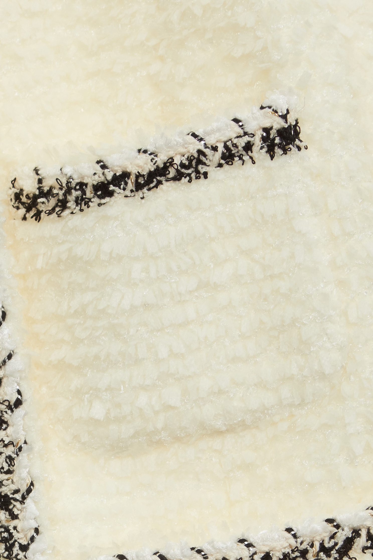 奶白色帶子紗經典花呢短外套奶白色帶子紗經典花呢短外套,一般外套,上班OL穿搭,人氣商品,外套,春夏穿搭,時髦成套搭配,白色外套