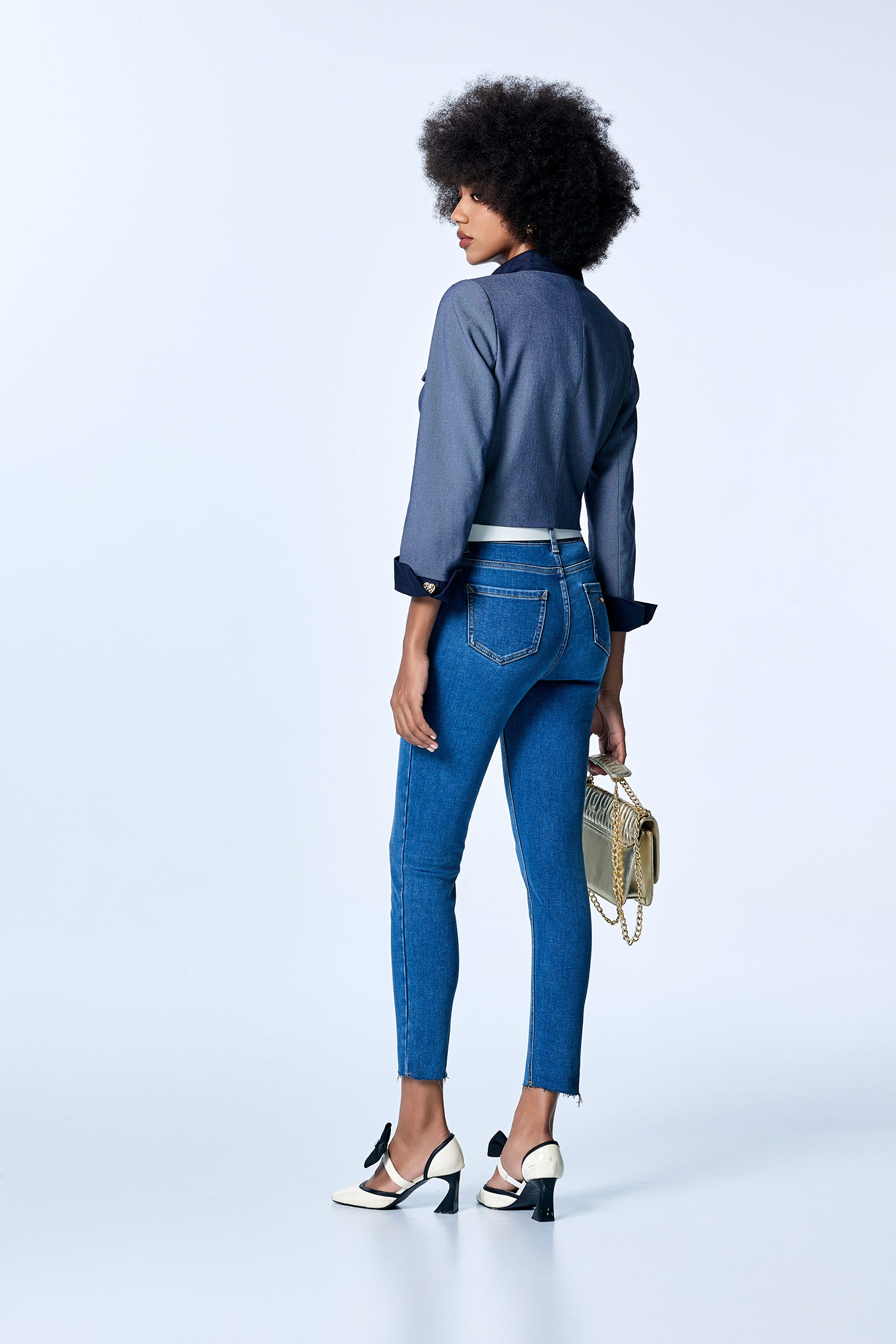 循環灰偽牛仔外套循環灰偽牛仔外套,上班OL穿搭,丹寧,人氣商品,外套,春夏穿搭,牛仔,牛仔外套