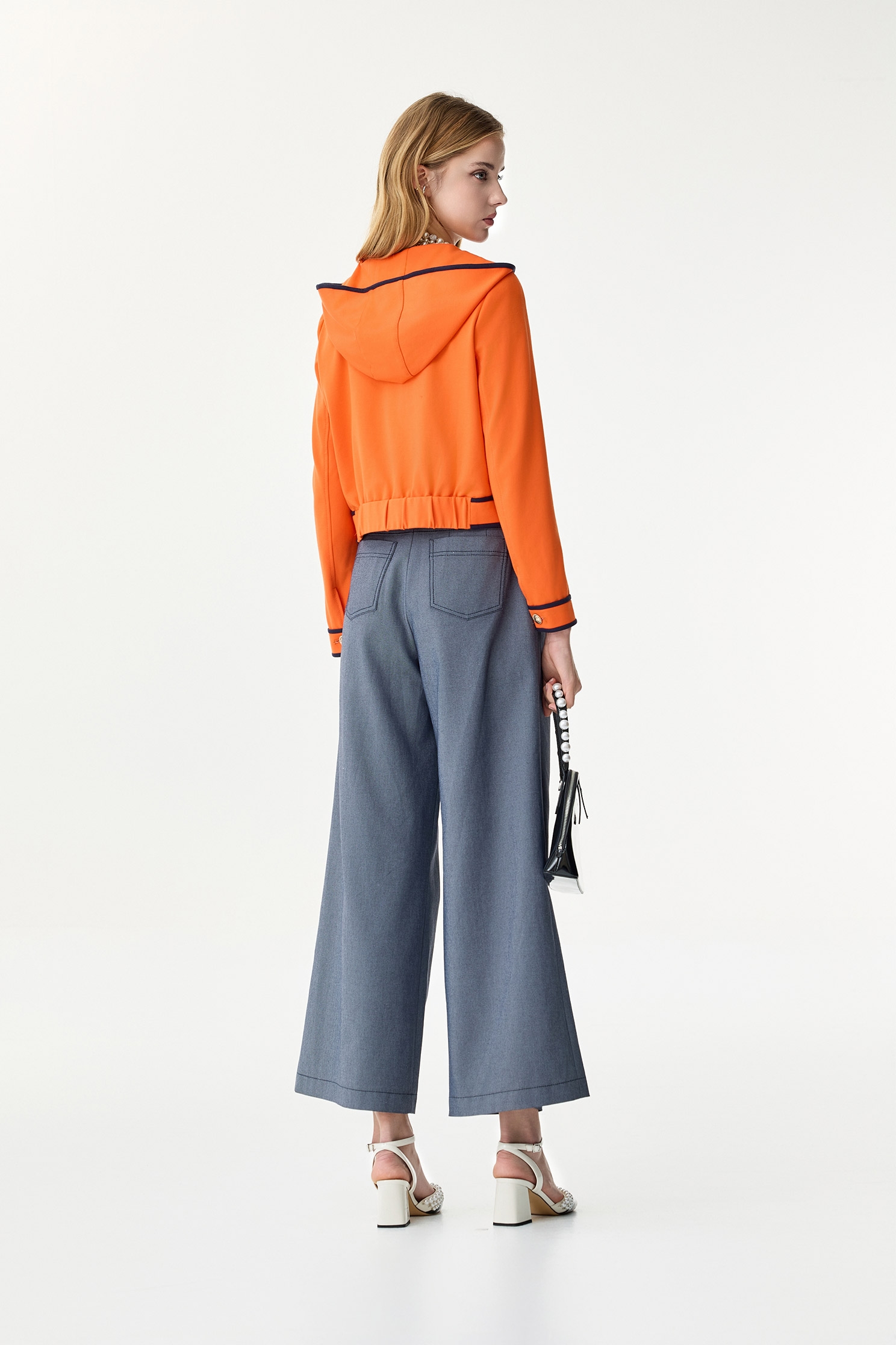 溫暖琥珀色撞色線外套溫暖琥珀色撞色線外套,一般外套,人氣商品,外套,春夏穿搭,連帽外套