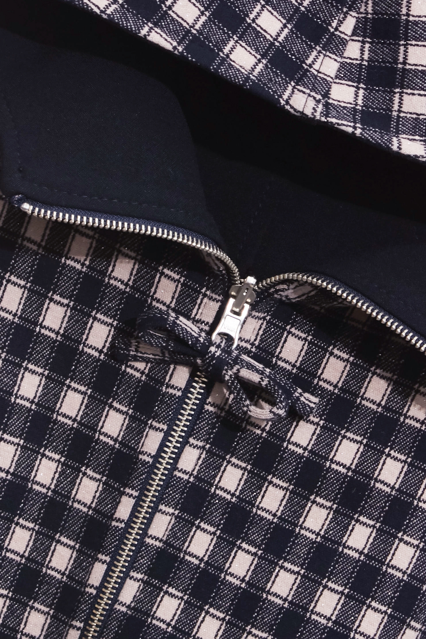 閃光格紋正反穿外套閃光格紋正反穿外套,一般外套,上班OL穿搭,人氣商品,外套,春夏穿搭,時髦成套搭配,格紋,約會特輯,蝴蝶結