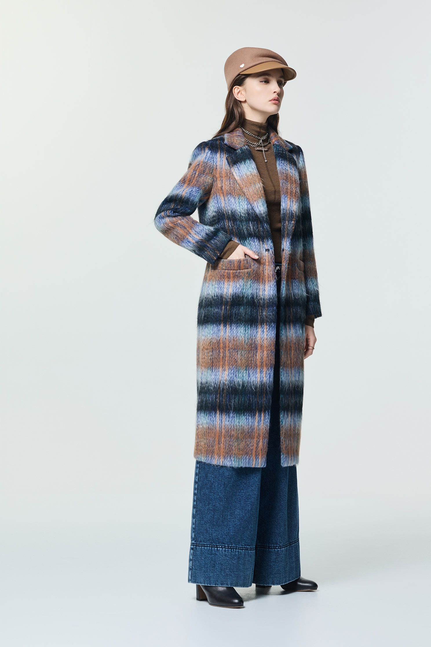 焦糖漸層藍刷毛大衣焦糖漸層藍刷毛大衣,一般外套,春夏穿搭,長大衣