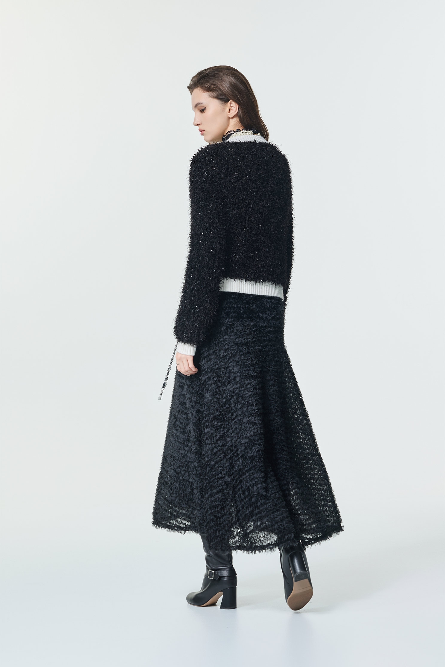 帶子紗崁銀蔥拉鍊式針織外罩帶子紗崁銀蔥拉鍊式針織外罩,上班OL穿搭,小香風外套,春夏穿搭,派對特輯,約會特輯,針織,針織外套