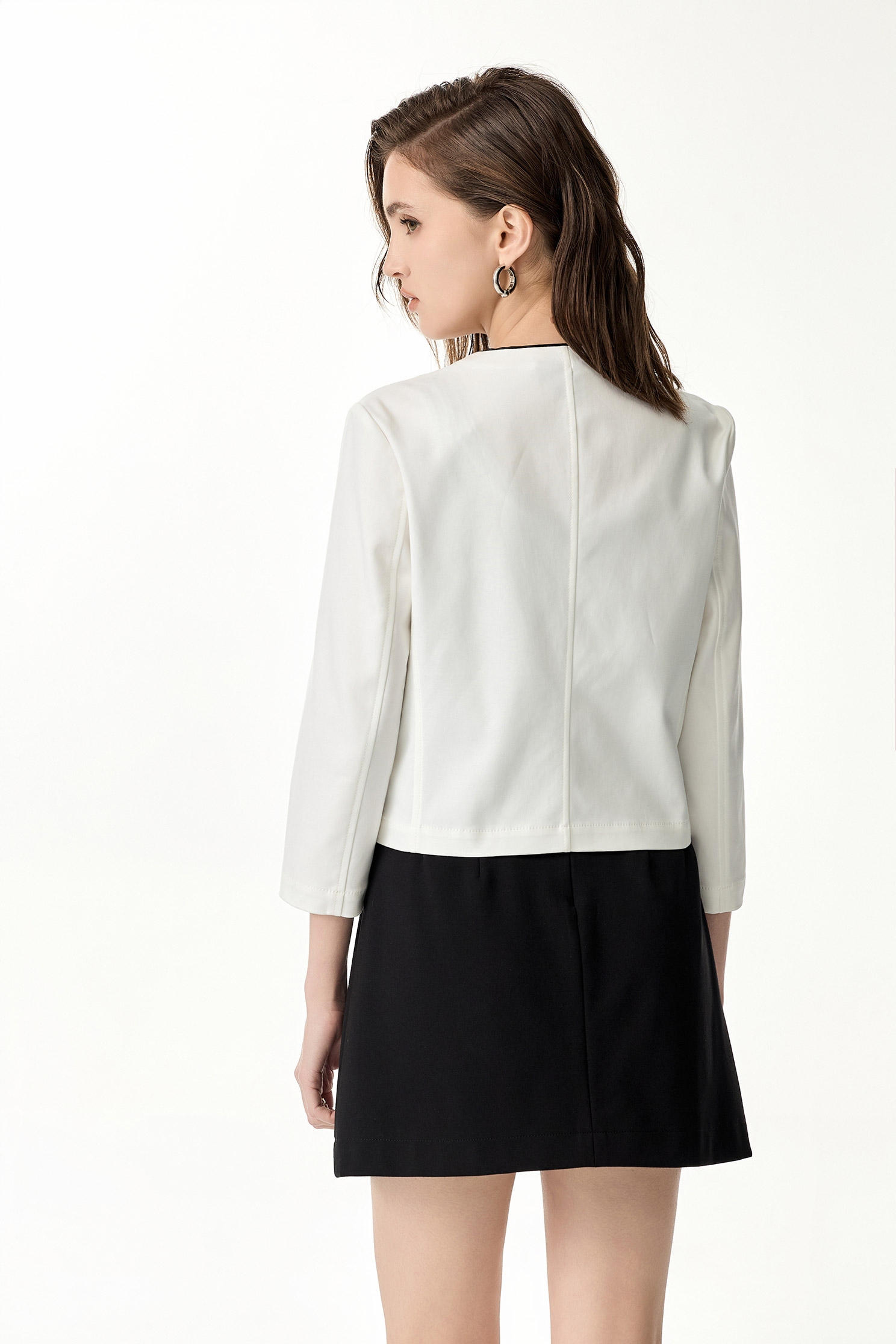 花形波浪黑邊短外套花形波浪黑邊短外套,一般外套,上班OL穿搭,人氣商品,外套,春夏穿搭,時髦成套搭配