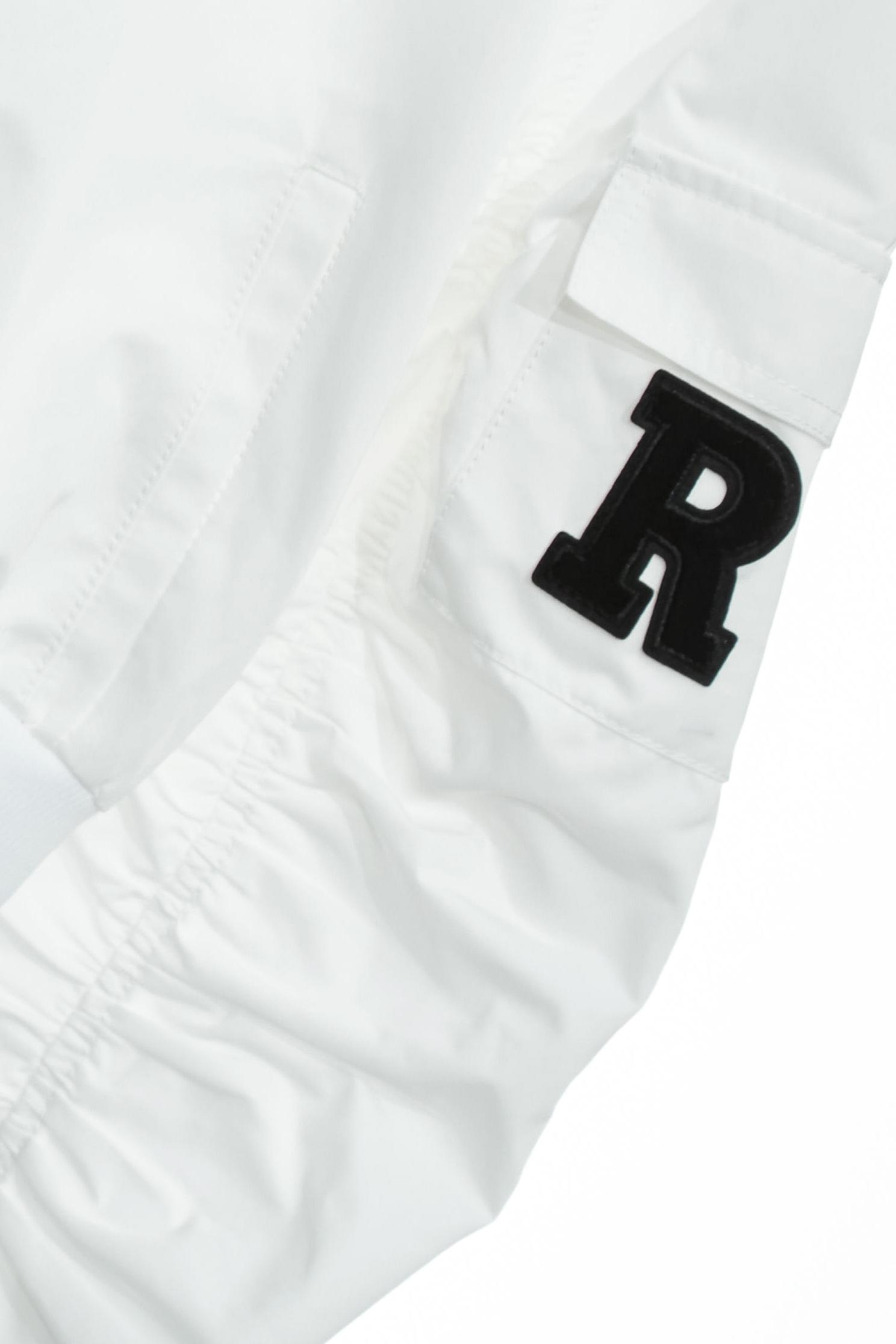 Ｒ字貼標飛行夾克Ｒ字貼標飛行夾克,一般外套,春夏穿搭,白色外套