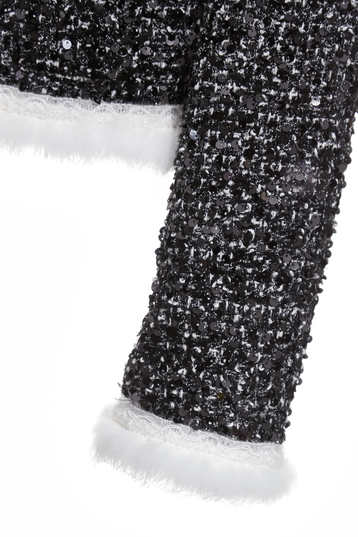 珍珠花朵別針小香復古外套珍珠花朵別針小香復古外套,一般外套,上班OL穿搭,人氣商品,外套,春夏穿搭,時髦成套搭配,派對特輯,珍珠,花花世界