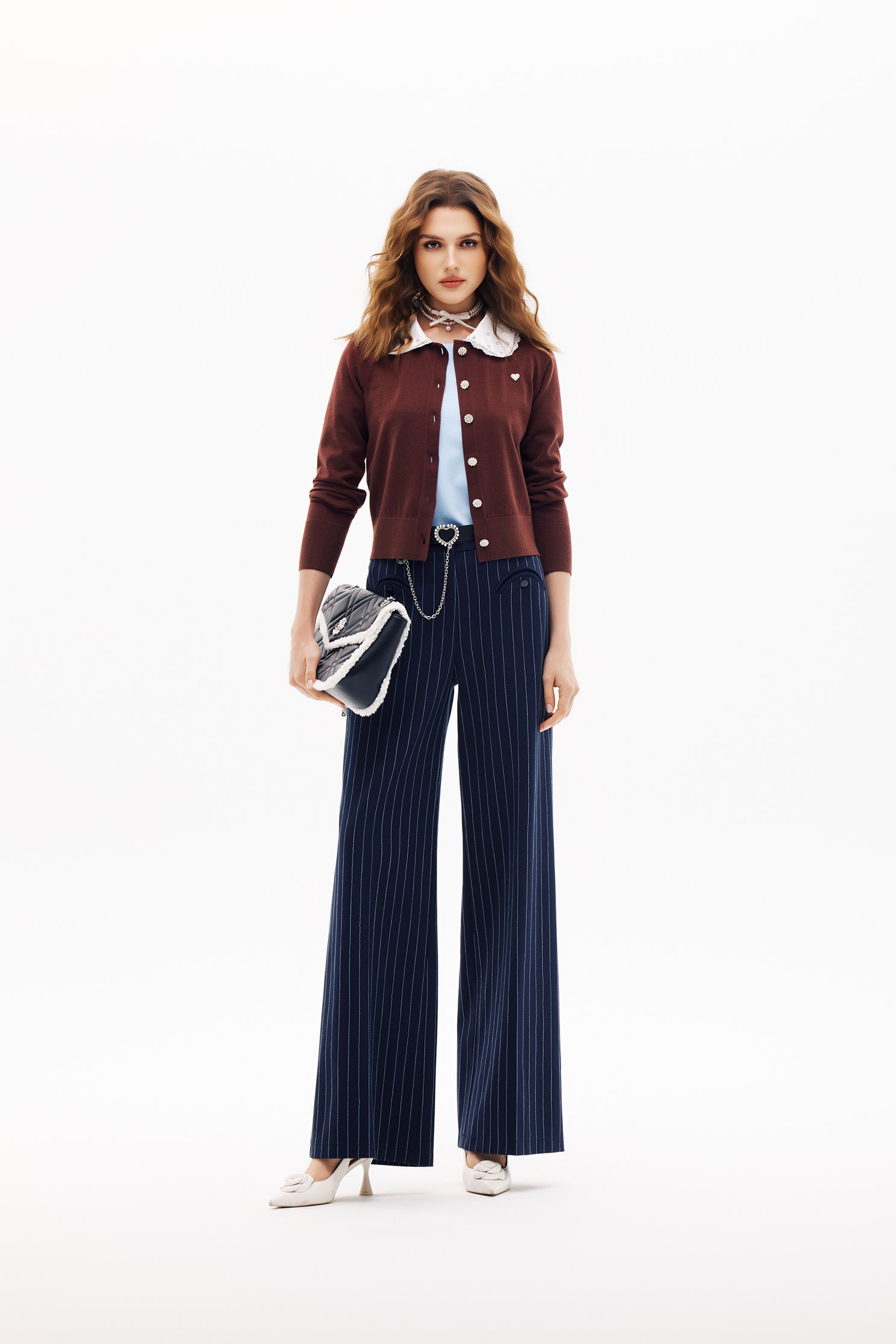 櫻桃巧克力色針織外套櫻桃巧克力色針織外套,上班OL穿搭,外套,春夏穿搭,簡約穿搭,約會特輯,花花世界,蕾絲,針織,針織外套