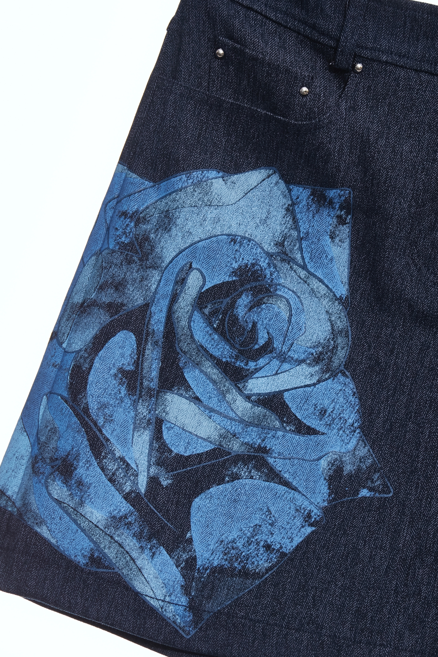 單寧藍玫瑰印花短裙單寧藍玫瑰印花短裙,春夏穿搭,牛仔,牛仔裙,短裙