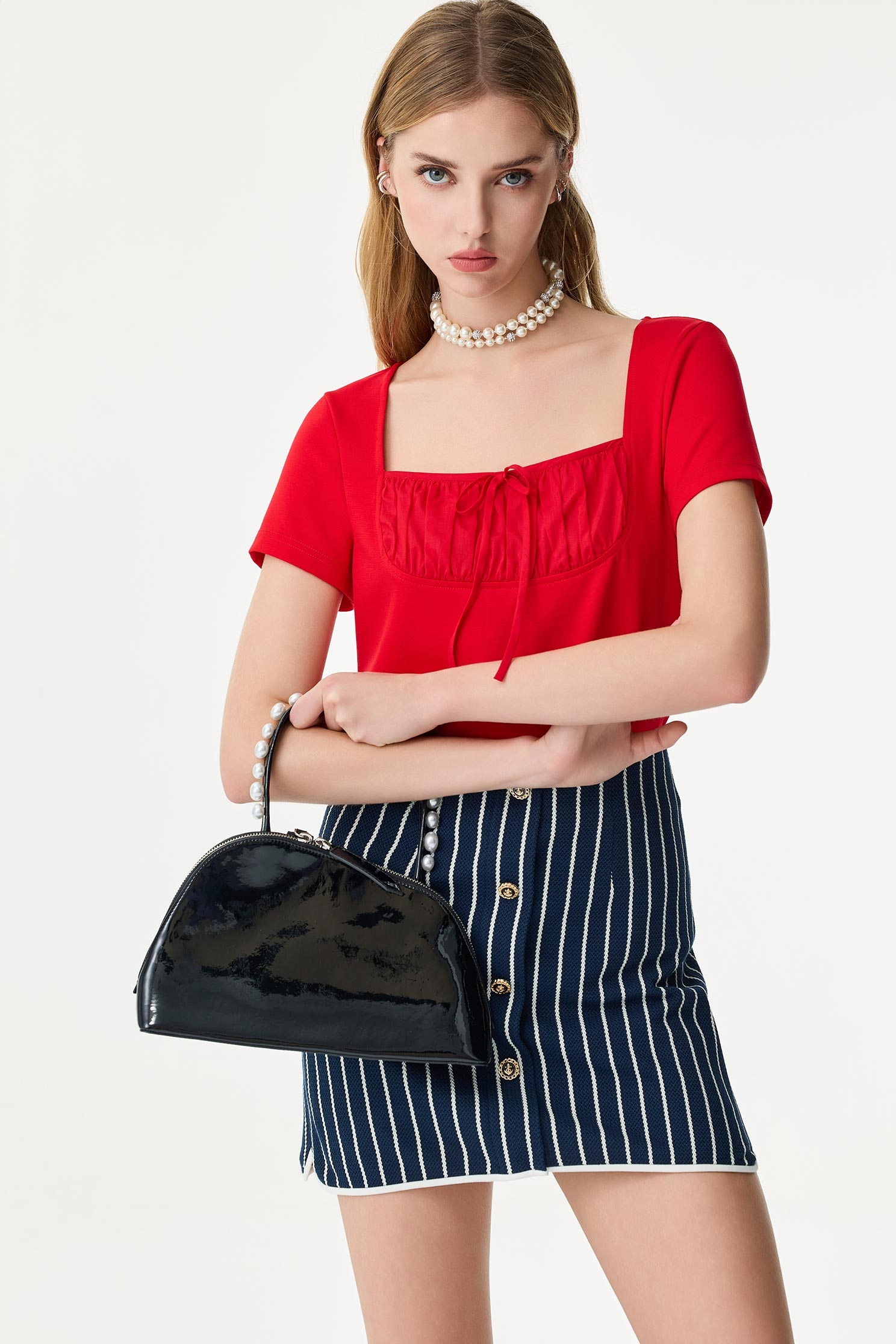 海洋洞穴色配條短裙海洋洞穴色配條短裙,上班OL穿搭,春夏穿搭,時髦成套搭配,條紋,短裙