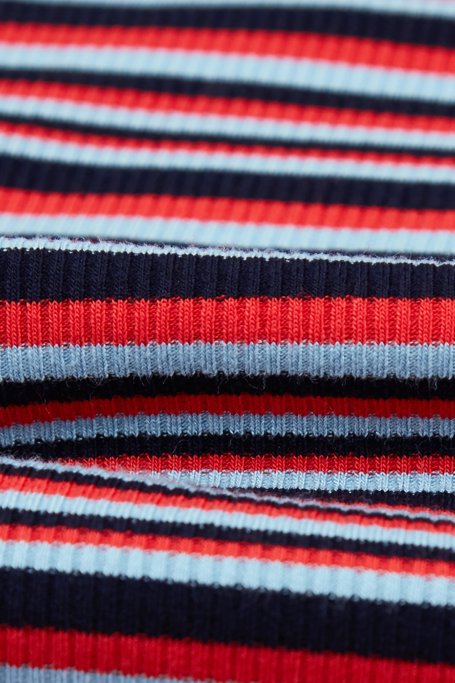 午夜藍彩色條短裙午夜藍彩色條短裙,春夏穿搭,時髦成套搭配,短裙,短褲,輕奢度假,輕奢渡假