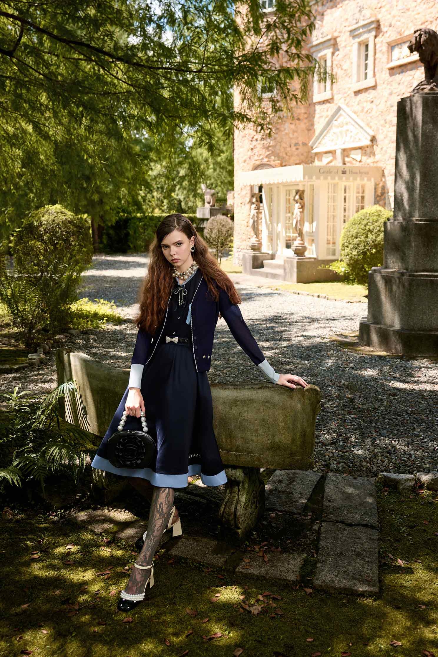 水手藍配色造型中長裙水手藍配色造型中長裙,A字裙,上班OL穿搭,人氣商品,秋冬穿搭,約會特輯,長裙