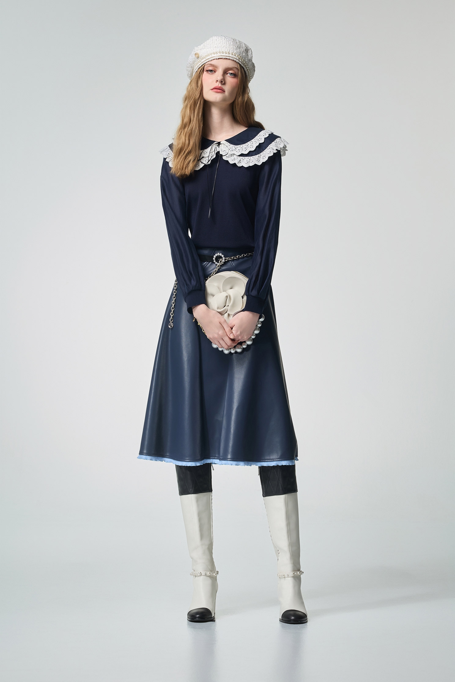 海軍藍綴羅紋下擺長裙海軍藍綴羅紋下擺長裙,上班OL穿搭,派對特輯,皮革,秋冬穿搭,約會特輯,長裙