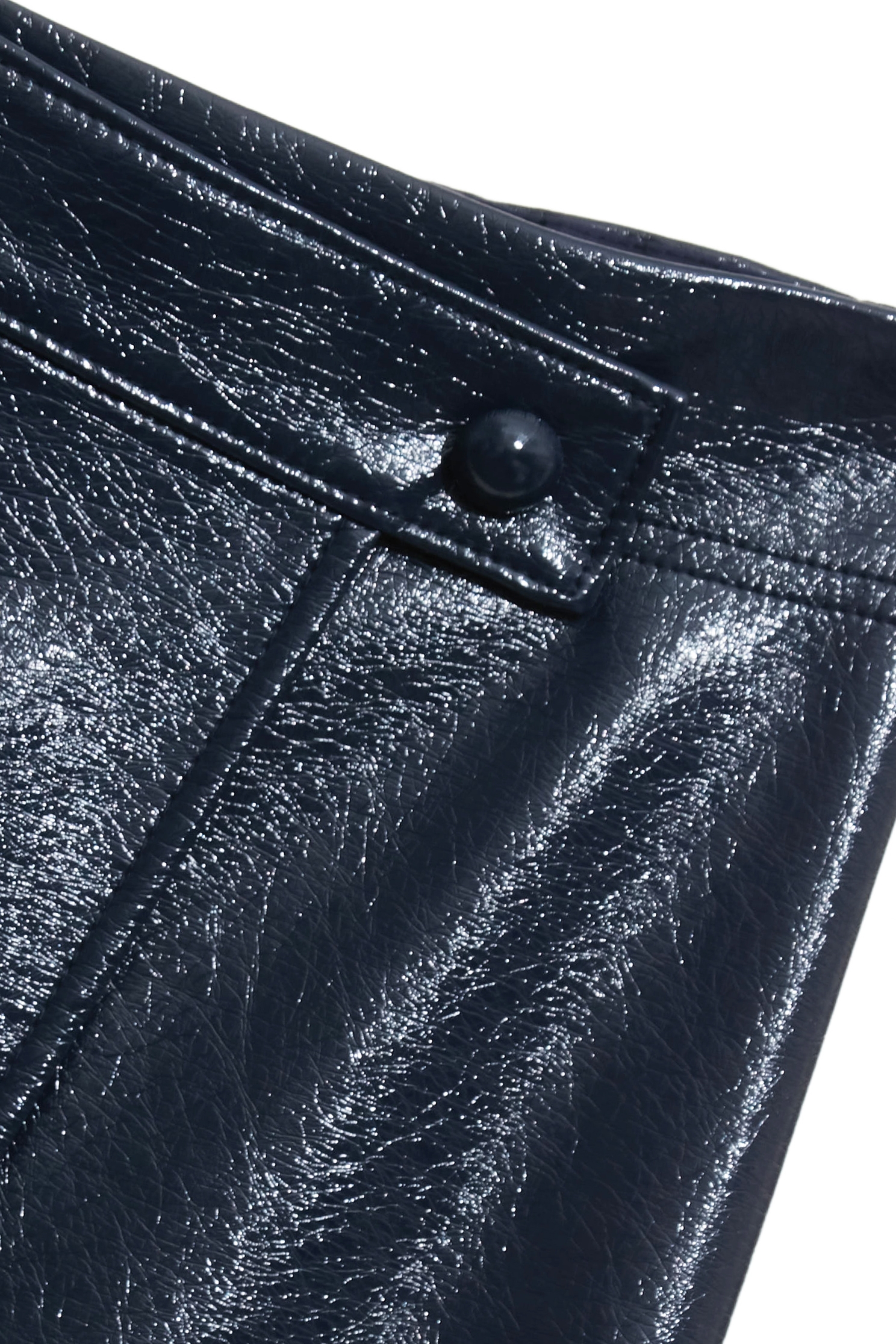 光澤感海軍藍仿皮中長裙光澤感海軍藍仿皮中長裙,A字裙,上班OL穿搭,時髦成套搭配,派對特輯,皮革,秋冬穿搭,長裙