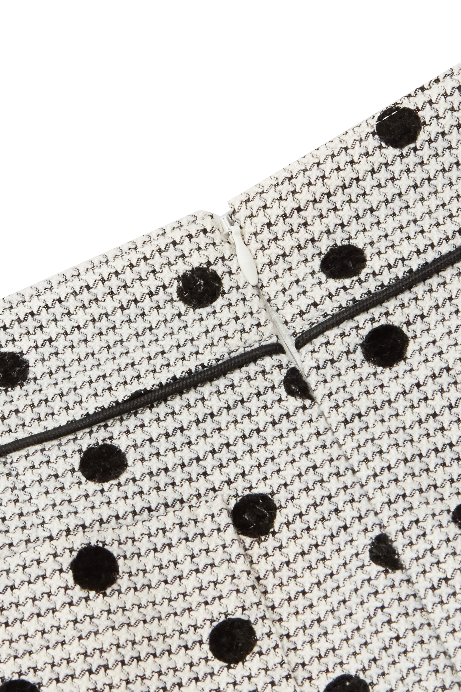 十字紋提花點點植絨短裙十字紋提花點點植絨短裙,春夏穿搭,時髦成套搭配,波點