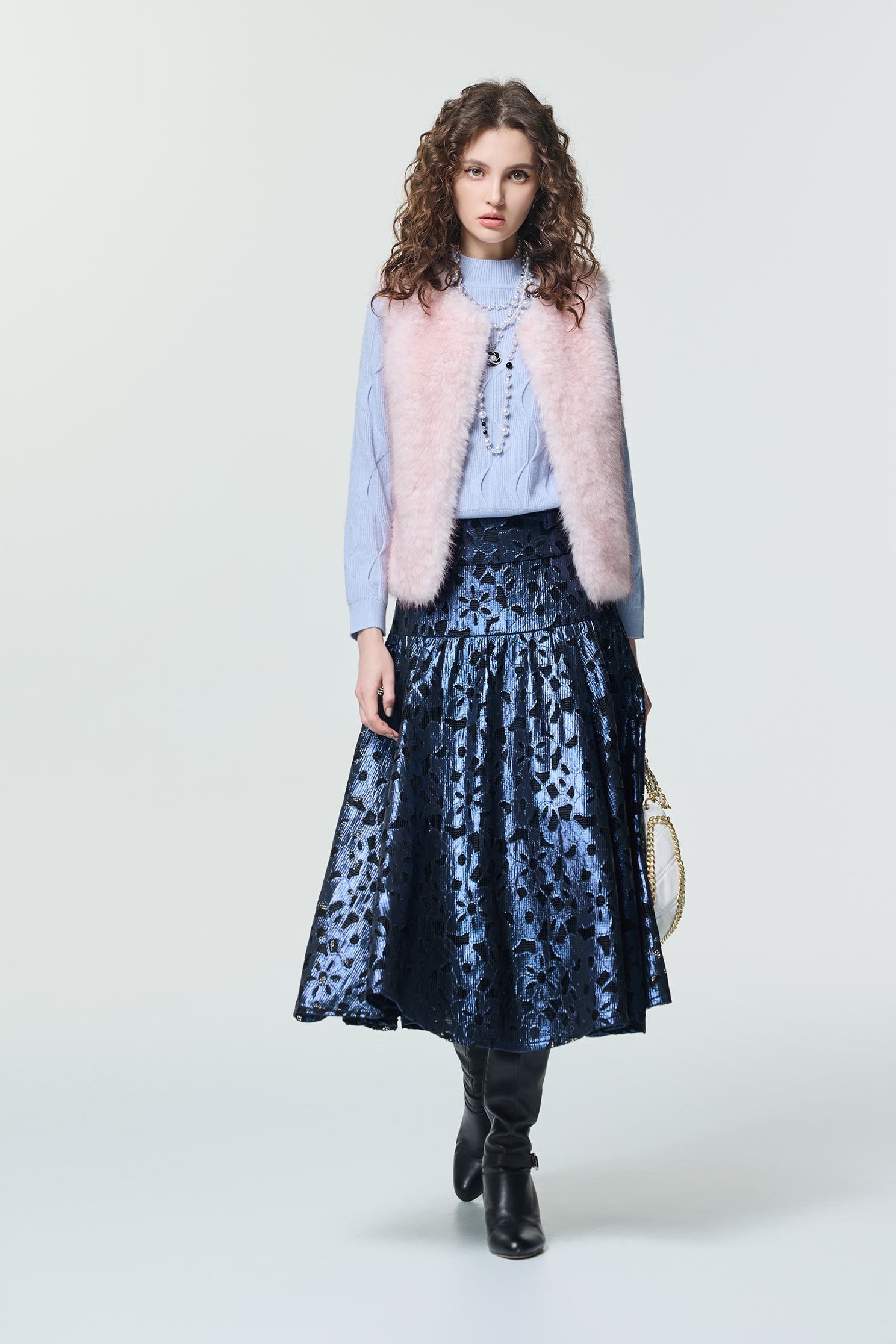 光澤感壓花中長裙光澤感壓花中長裙,春夏穿搭,派對特輯,約會特輯,網裙,花花世界,長裙