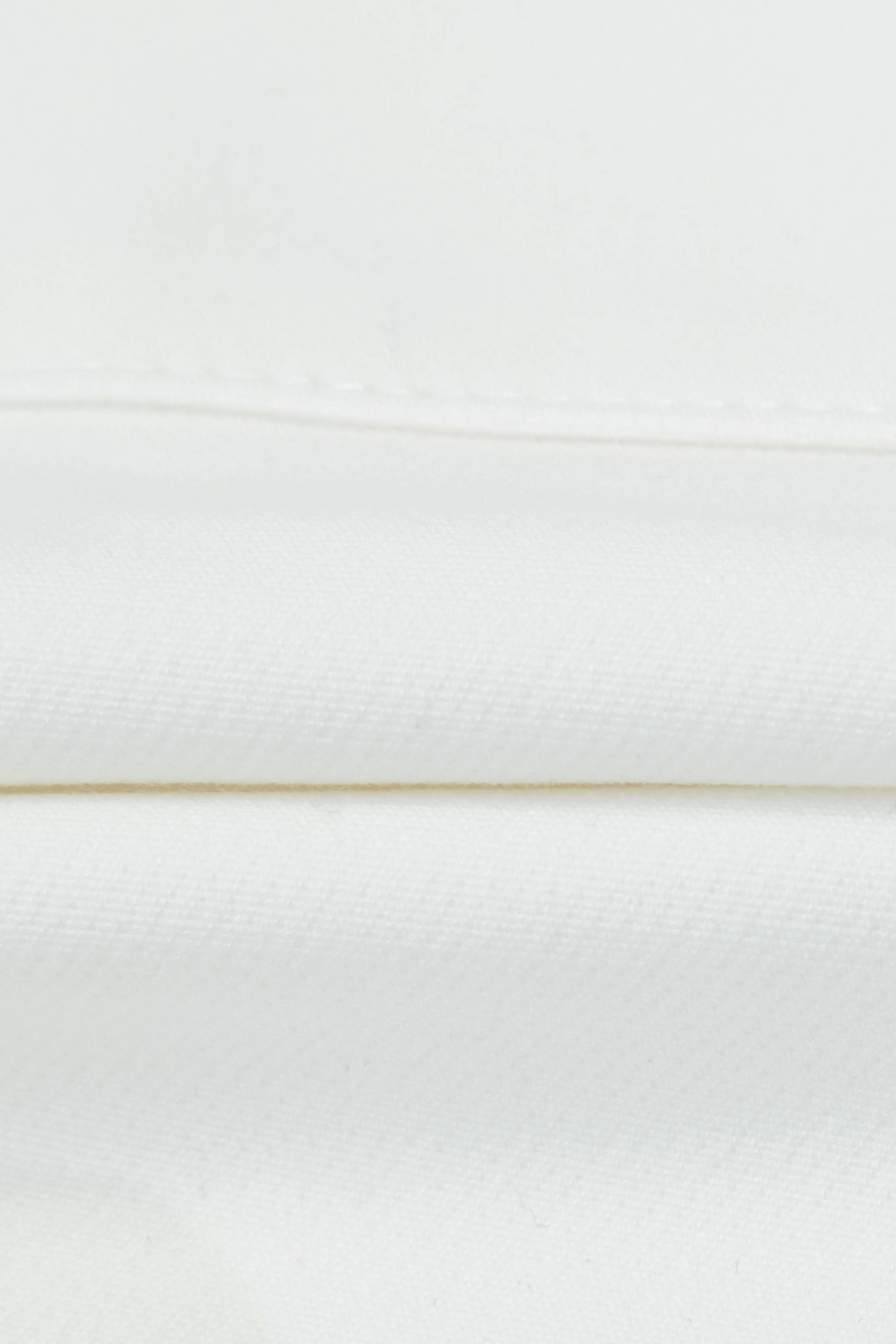 氣質貼袋鑽釦短裙氣質貼袋鑽釦短裙,春夏穿搭,時髦成套搭配,白色裙子,短裙