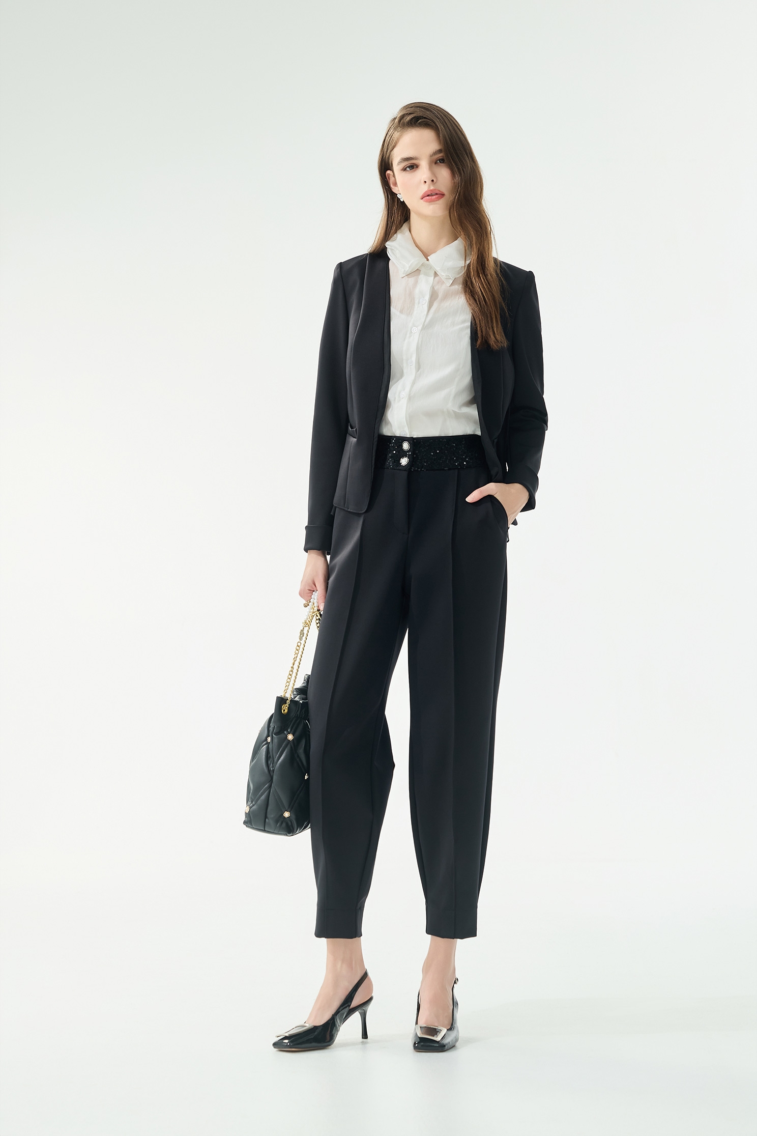 光澤四面彈錐型褲光澤四面彈錐型褲,春夏穿搭,珍珠,褲子,黑色褲子