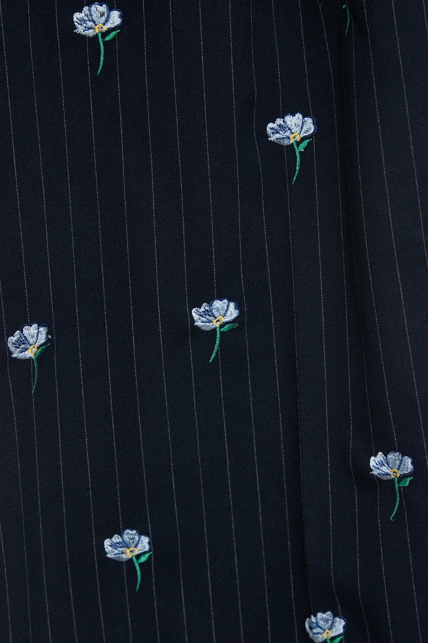 溫室花卉刺繡西裝寬褲溫室花卉刺繡西裝寬褲,刺繡,春夏穿搭,條紋,褲子,西裝褲