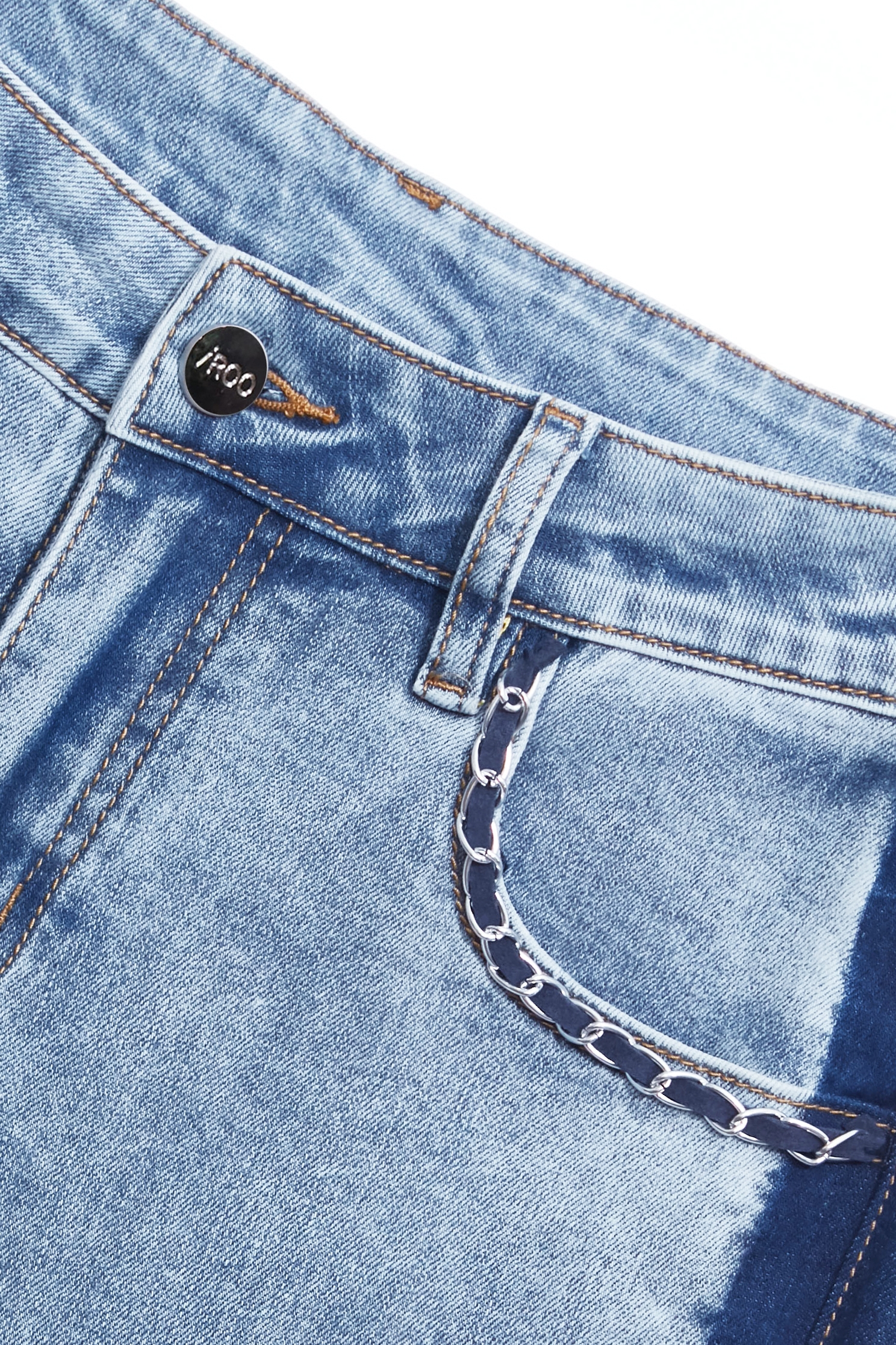 側邊撞色鏈條牛仔褲側邊撞色鏈條牛仔褲,上班OL穿搭,丹寧,人氣商品,春夏穿搭,牛仔,牛仔褲,約會特輯,輕奢度假,輕奢渡假