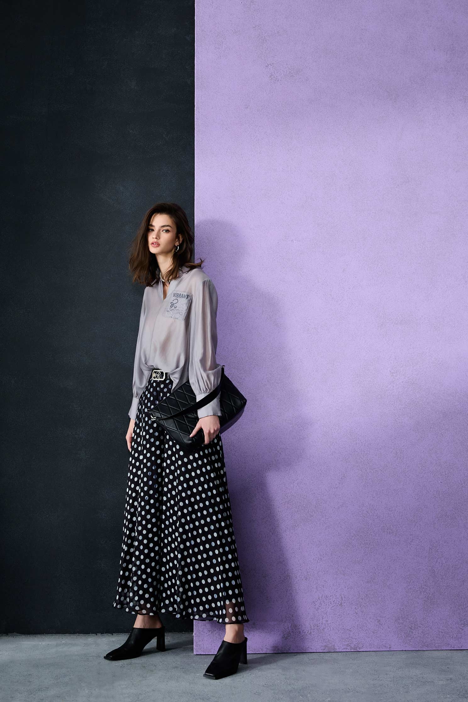 黑白點傘狀雪紡大寬褲黑白點傘狀雪紡大寬褲,人氣商品,寬褲,春夏穿搭,波點,褲子,輕奢度假,輕奢渡假,雪紡