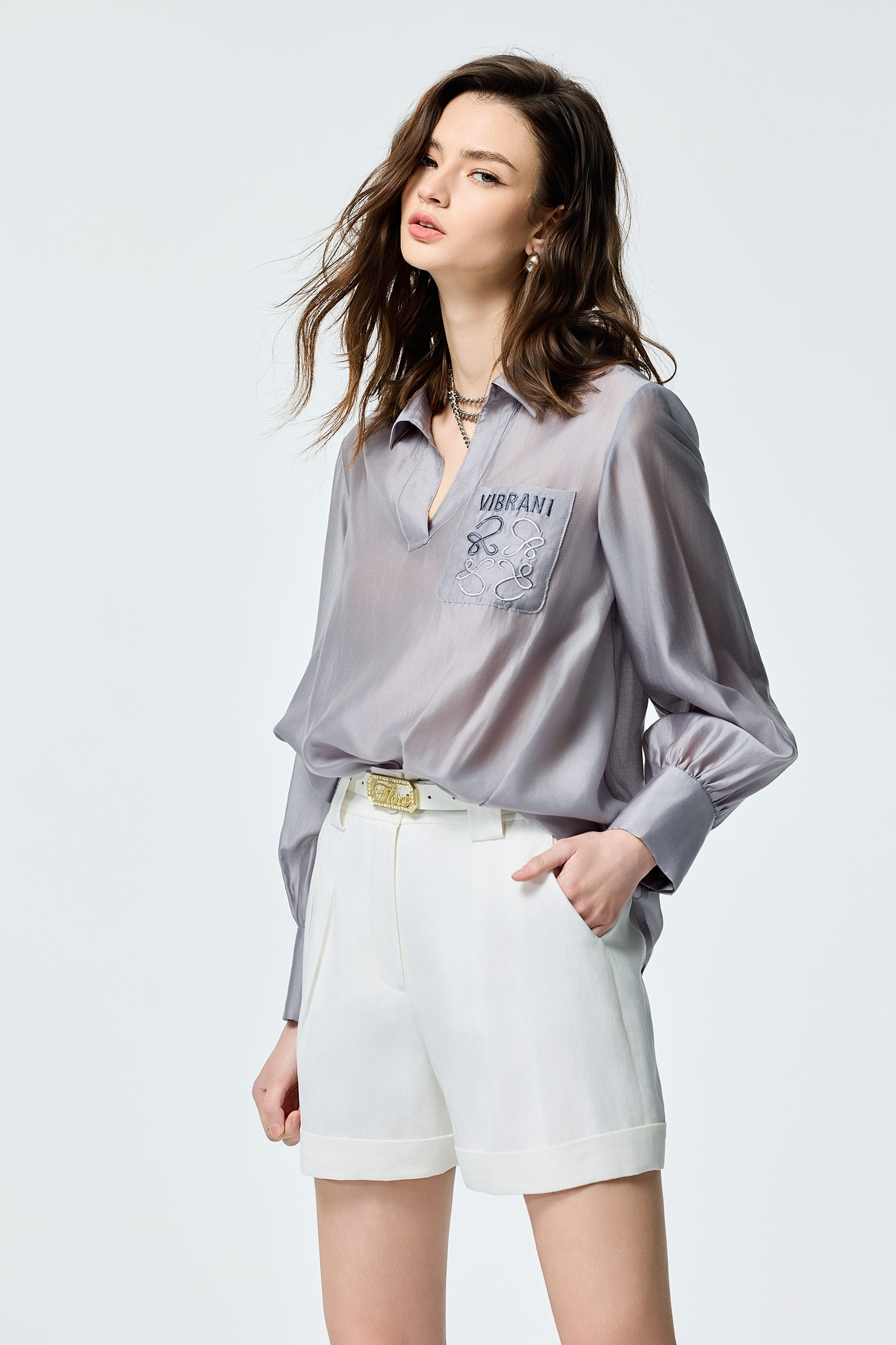 白色渡假風棉麻短褲白色渡假風棉麻短褲,上班OL穿搭,春夏穿搭,白色褲子,短褲,約會特輯,輕奢度假,輕奢渡假