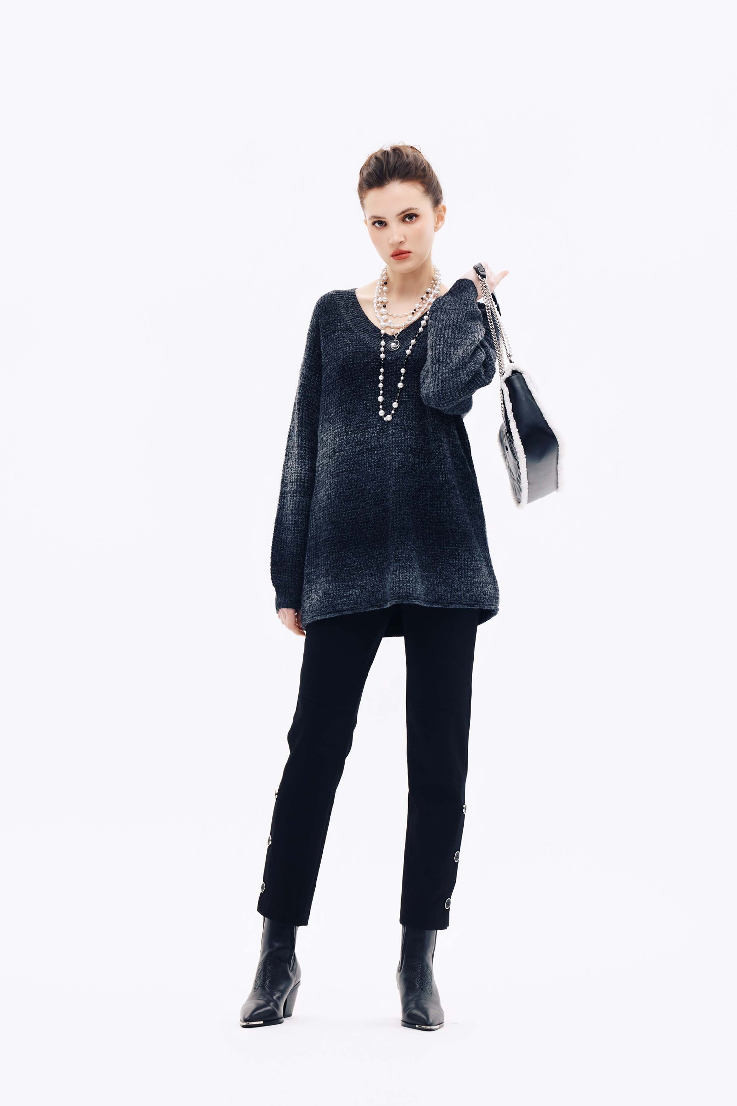 下擺裝飾開衩合身褲下擺裝飾開衩合身褲,上班OL穿搭,秋冬穿搭,窄管褲,褲子