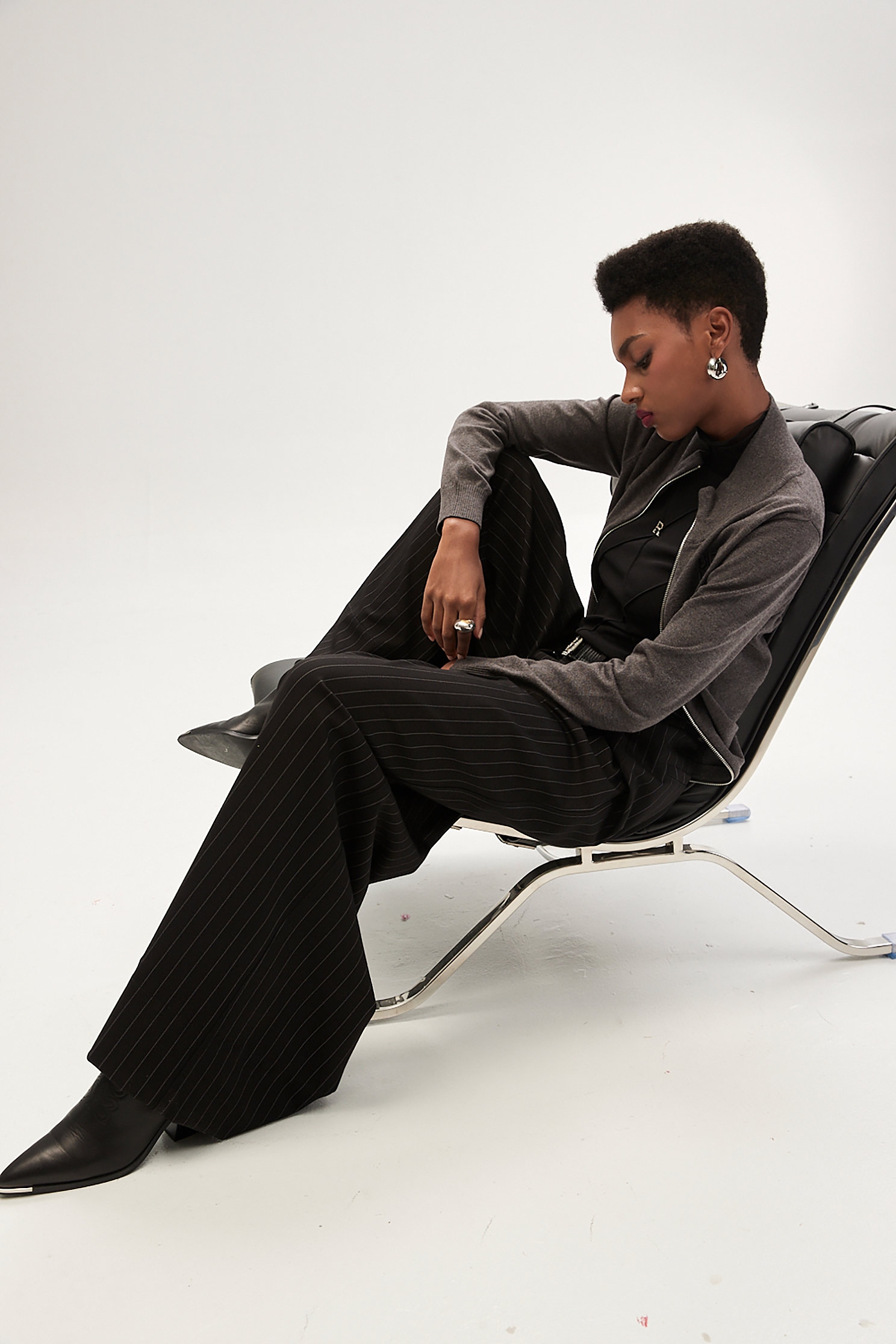 偽毛料條紋寬褲偽毛料條紋寬褲,寬褲,春夏穿搭,條紋,褲子