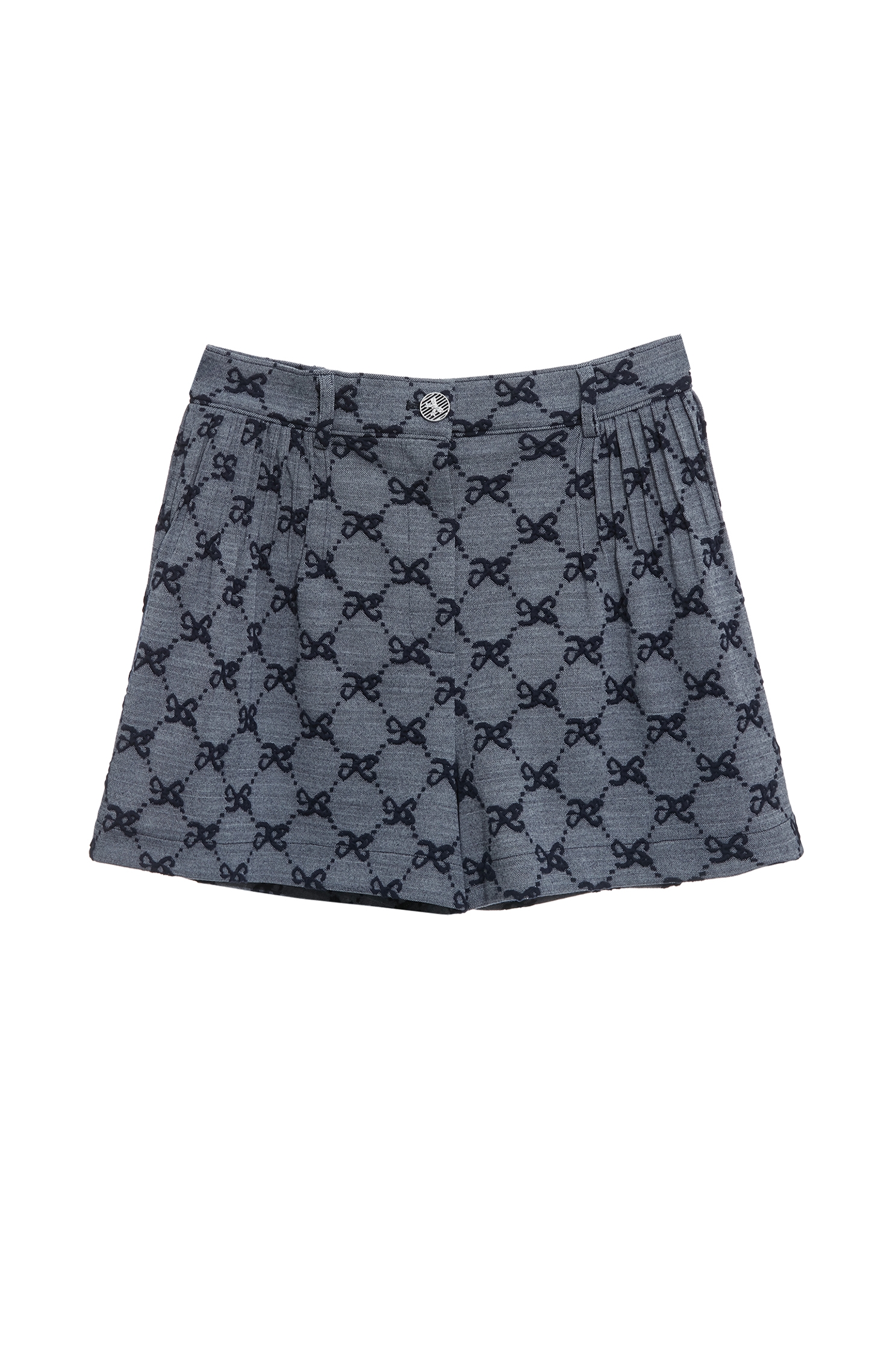 立體蝴蝶結紋理短褲立體蝴蝶結紋理短褲,上班OL穿搭,時髦成套搭配,短褲,秋冬穿搭,約會特輯,蝴蝶結,褲裙