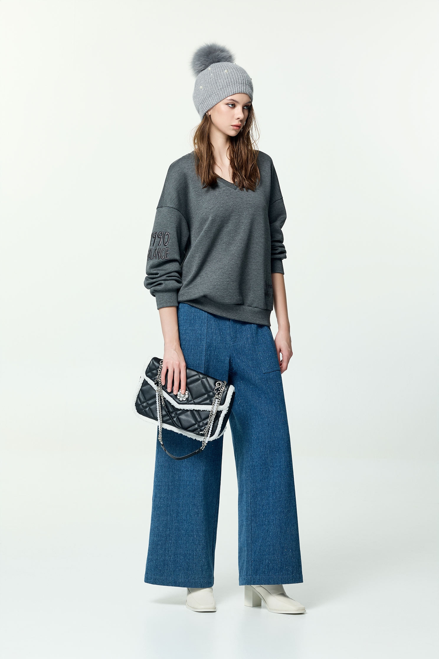 閃亮復古藍牛仔寬褲閃亮復古藍牛仔寬褲,丹寧,寬褲,牛仔,牛仔褲,秋冬穿搭,約會特輯,純棉,褲子