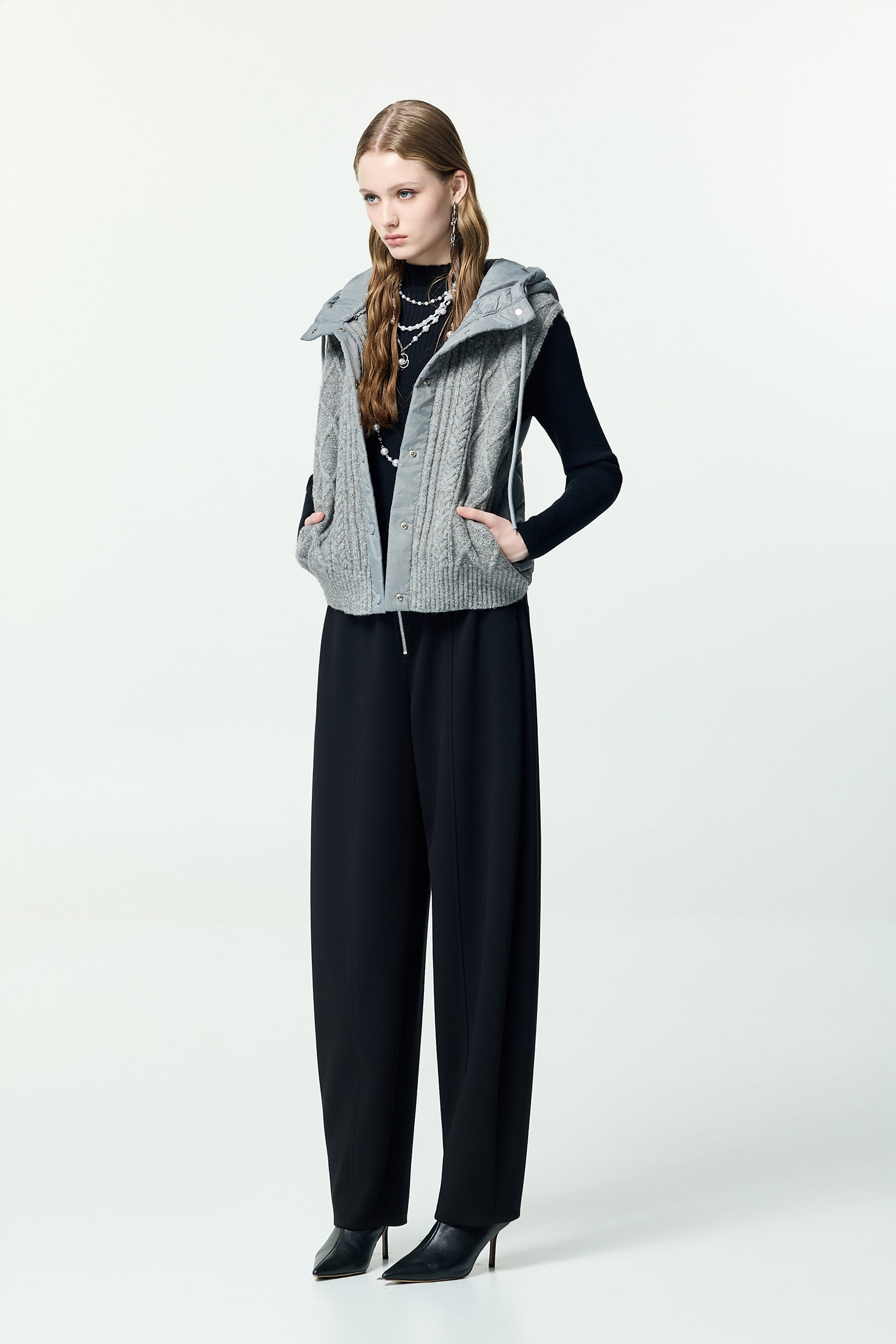 裝飾腰廓型褲裝飾腰廓型褲,上班OL穿搭,秋冬穿搭,簡約穿搭,黑色褲子