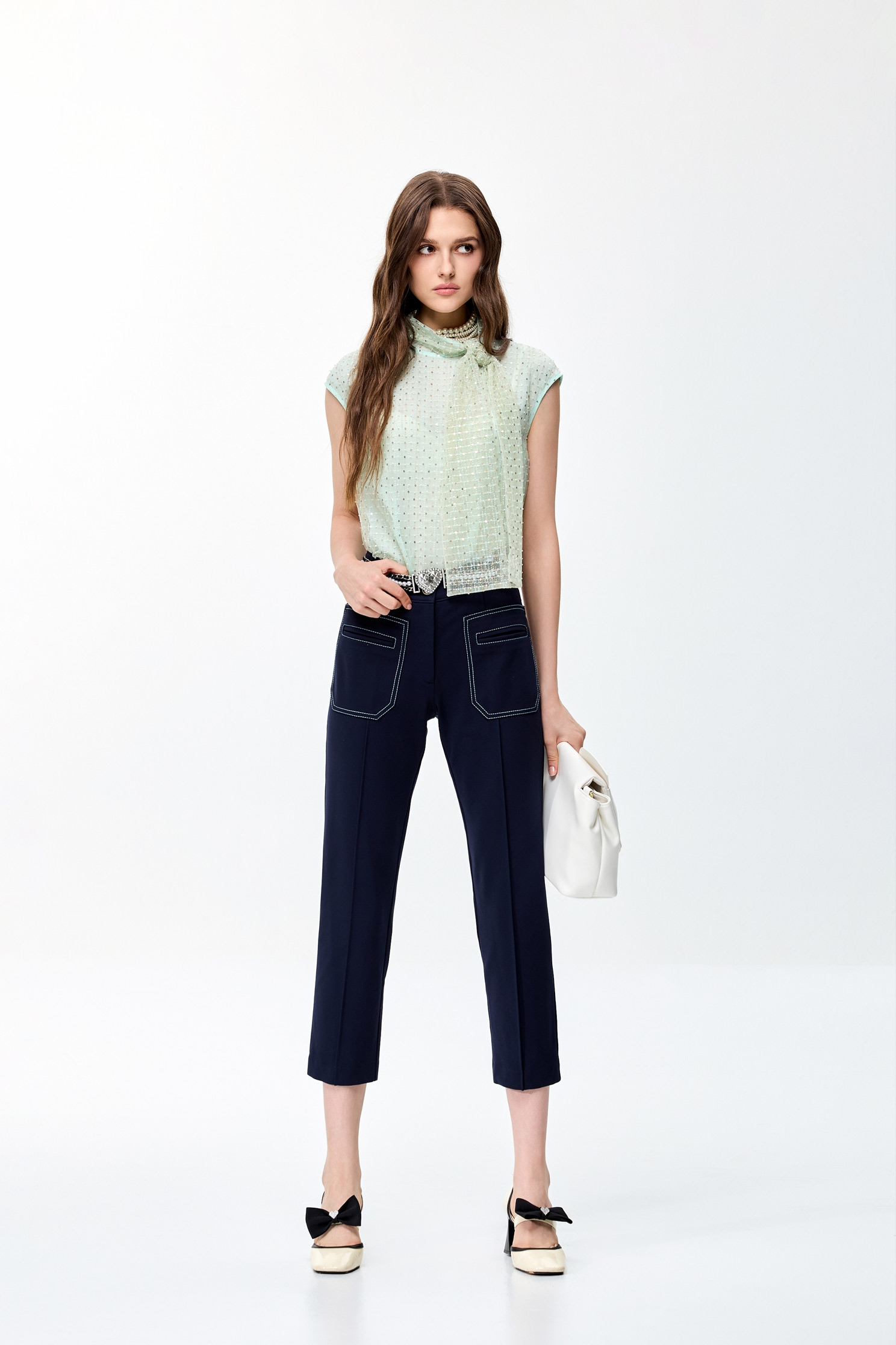 口袋鑲冰綠色邊線長褲口袋鑲冰綠色邊線長褲,上班OL穿搭,春夏穿搭,窄管褲,褲子