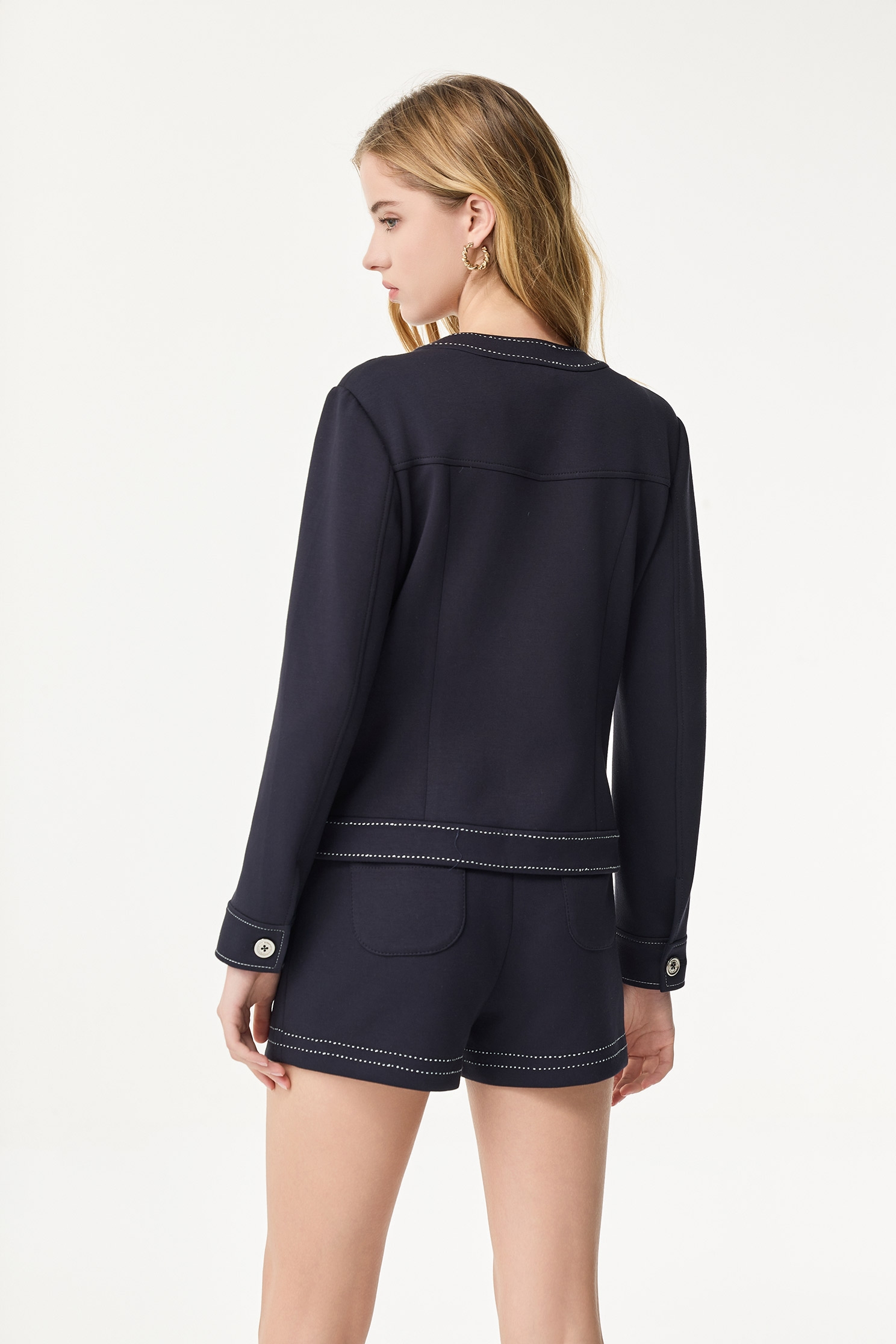 午夜藍跳線設計短褲午夜藍跳線設計短褲,春夏穿搭,時髦成套搭配,短褲