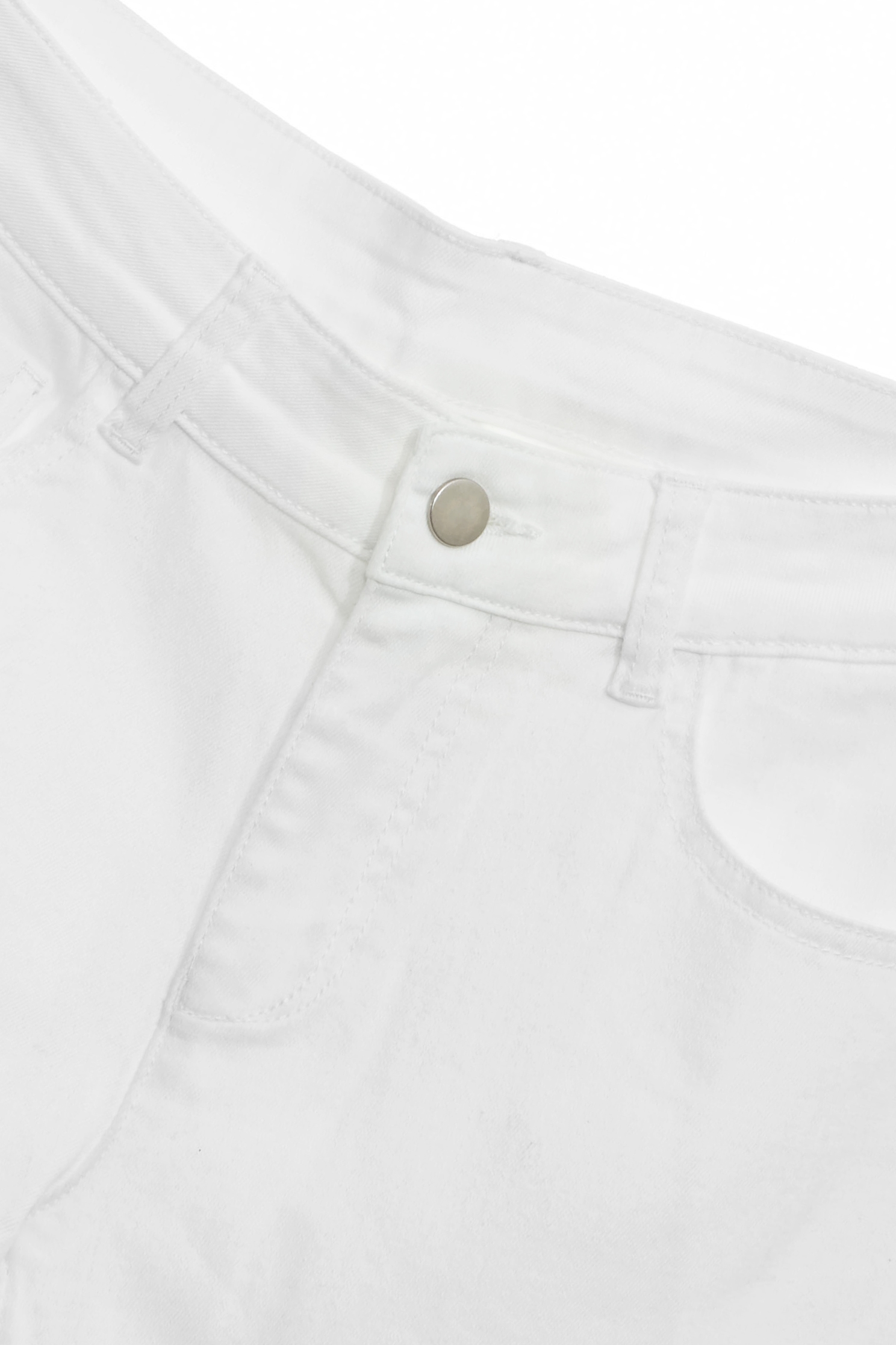 奶白色刷破設計反摺牛仔褲奶白色刷破設計反摺牛仔褲,上班OL穿搭,春夏穿搭,牛仔,牛仔褲,白色褲子,純棉