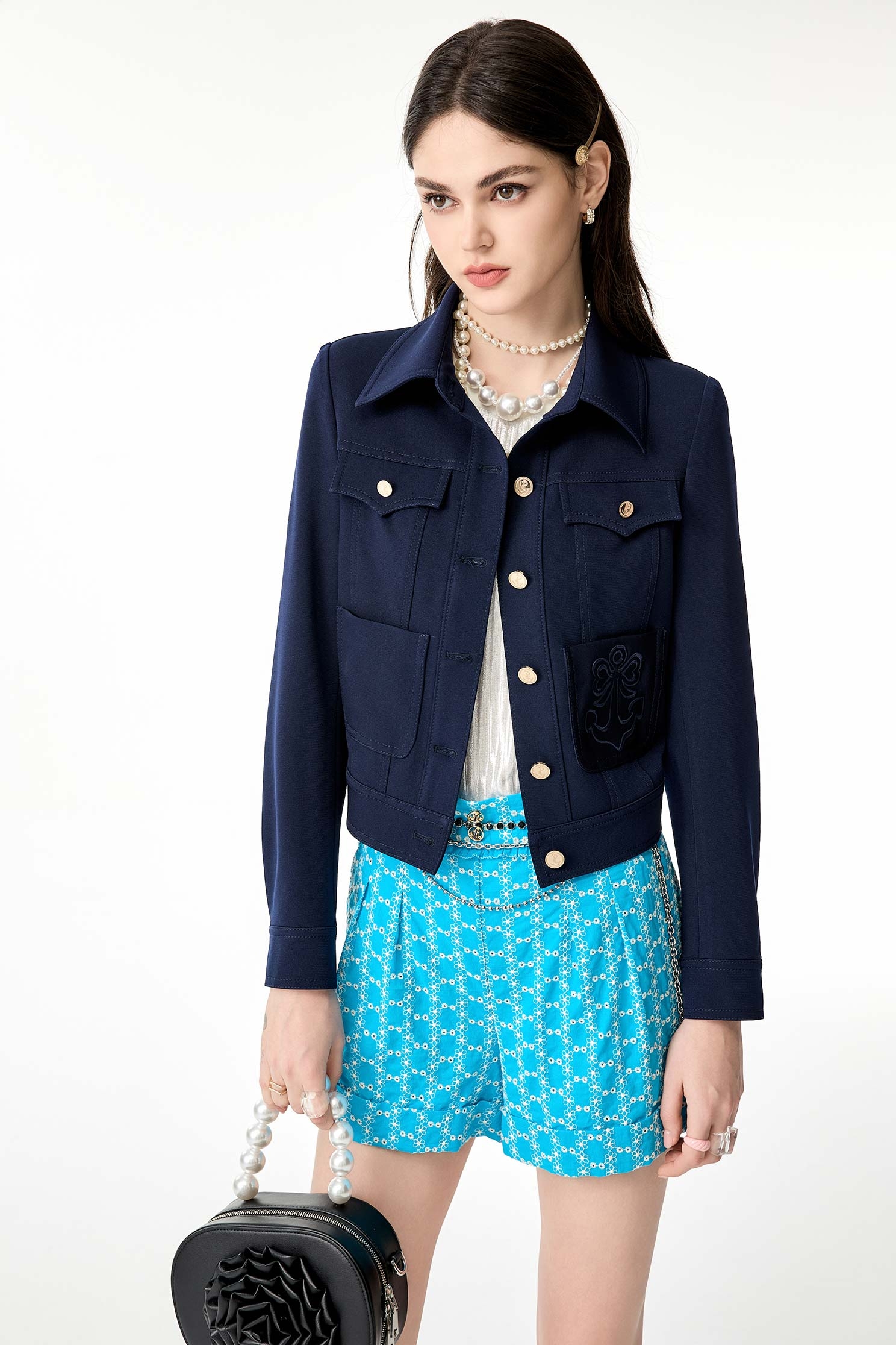 水生藍刺繡短褲水生藍刺繡短褲,刺繡,春夏穿搭,短褲,荷葉