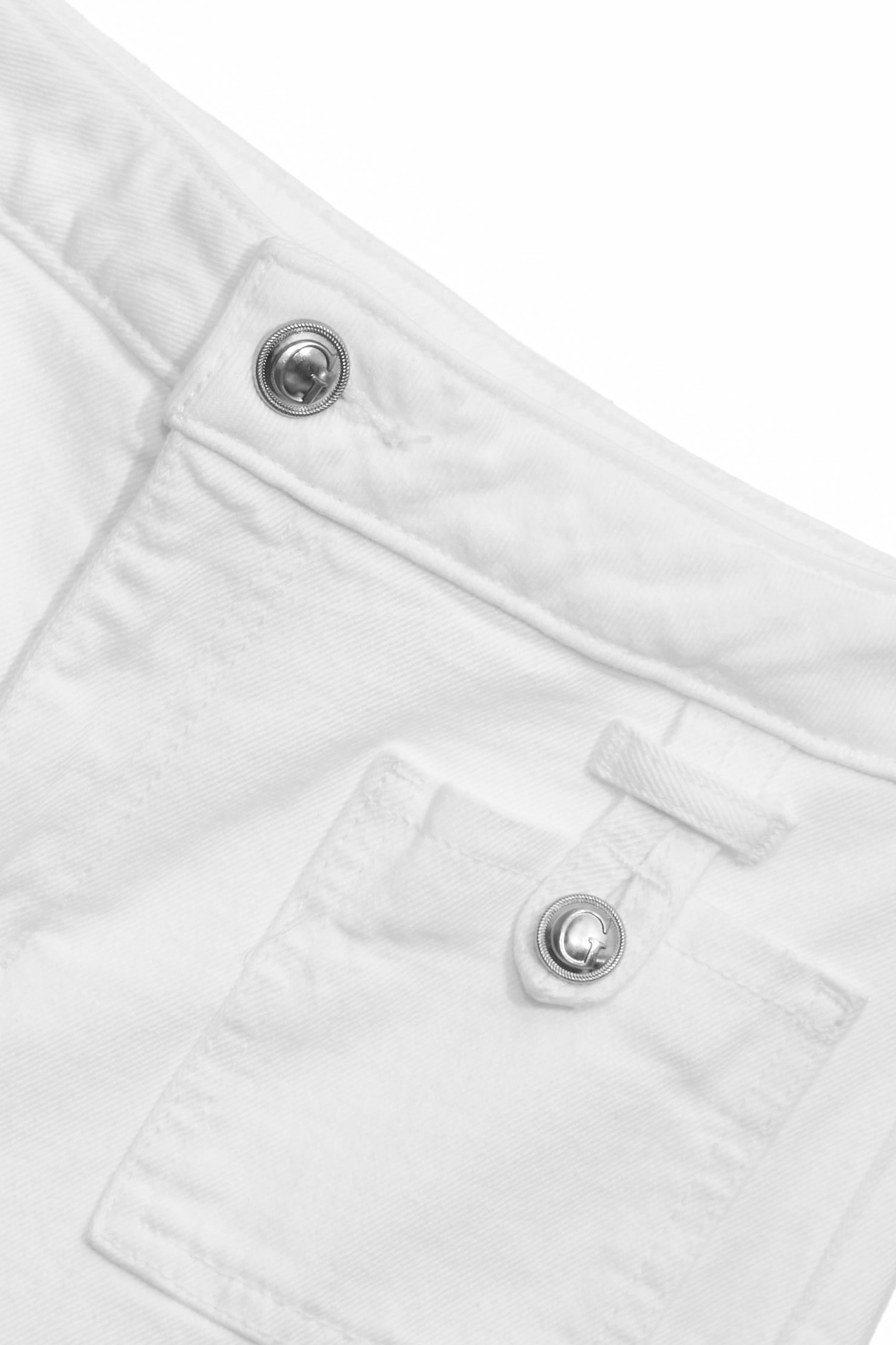 白色單寧八分微喇叭褲白色單寧八分微喇叭褲,上班OL穿搭,丹寧,喇叭褲,春夏穿搭,牛仔褲,白色褲子,褲子