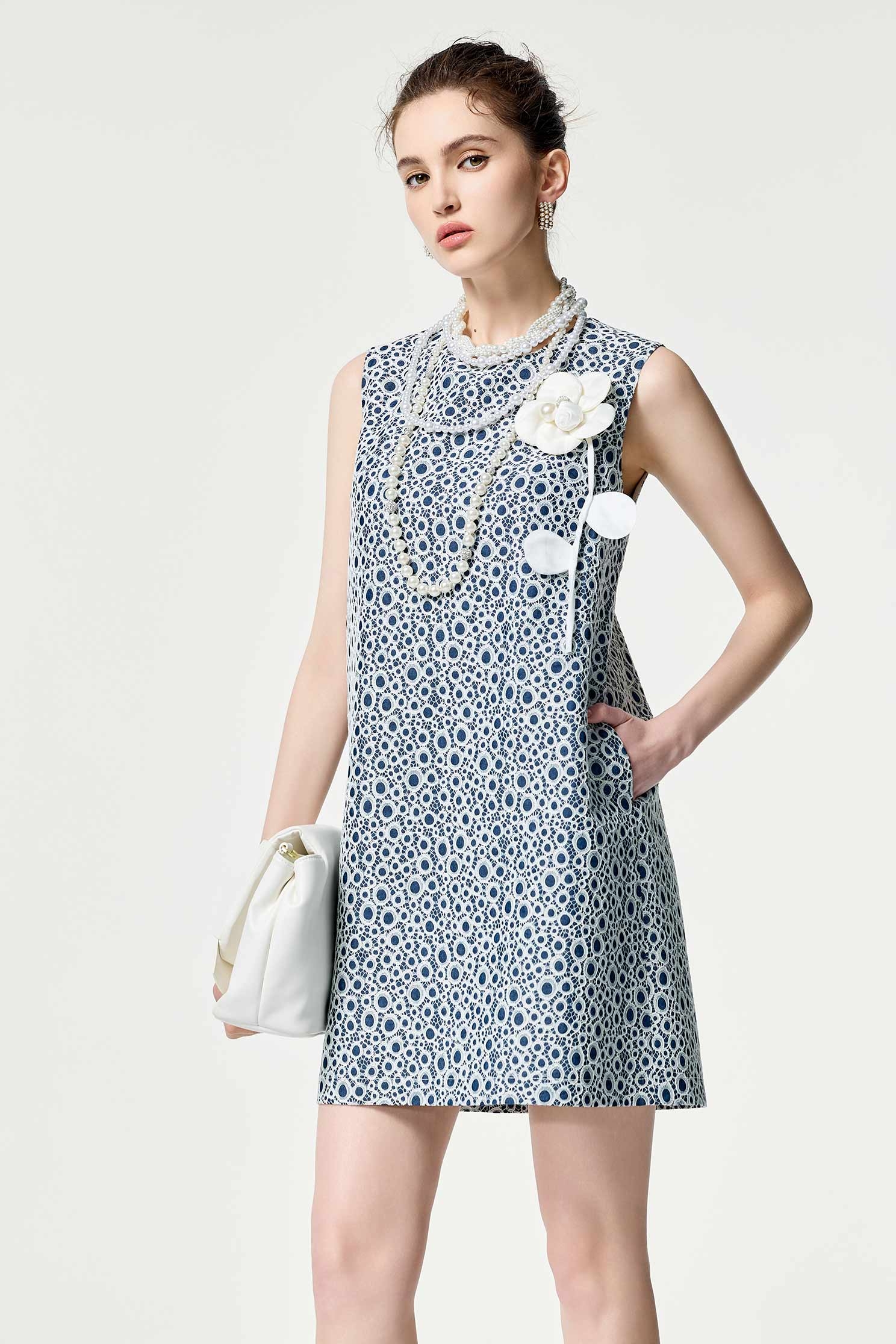 貼合蕾絲偽牛仔洋裝貼合蕾絲偽牛仔洋裝,一般洋裝,小禮服,春夏穿搭,洋裝特輯,牛仔,牛仔,洋裝,花花世界,蕾絲,蕾絲洋裝,蕾絲裙