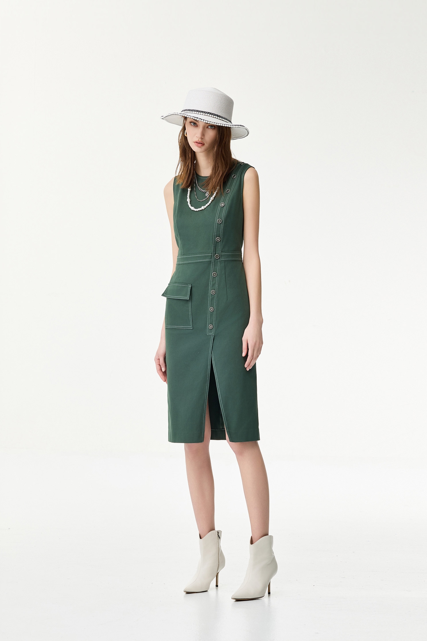 高山綠跳色壓線不對稱洋裝高山綠跳色壓線不對稱洋裝,一般洋裝,人氣商品,春夏穿搭,洋裝特輯,牛仔,背心,輕奢度假,輕奢渡假