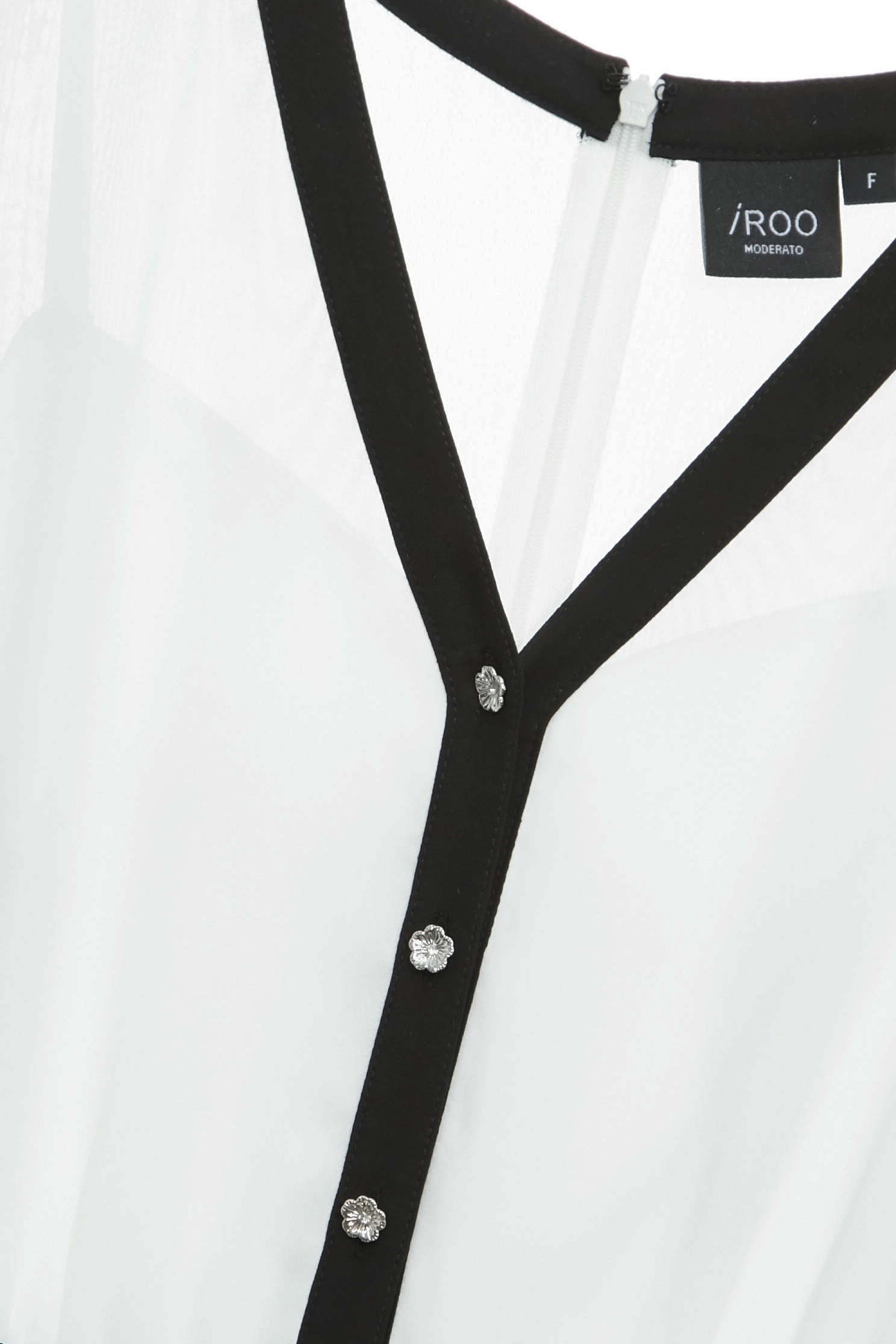 女神黑白撞色壓摺長洋女神黑白撞色壓摺長洋,一般洋裝,人氣商品,春夏穿搭,洋裝特輯,輕奢度假,輕奢渡假,雪紡