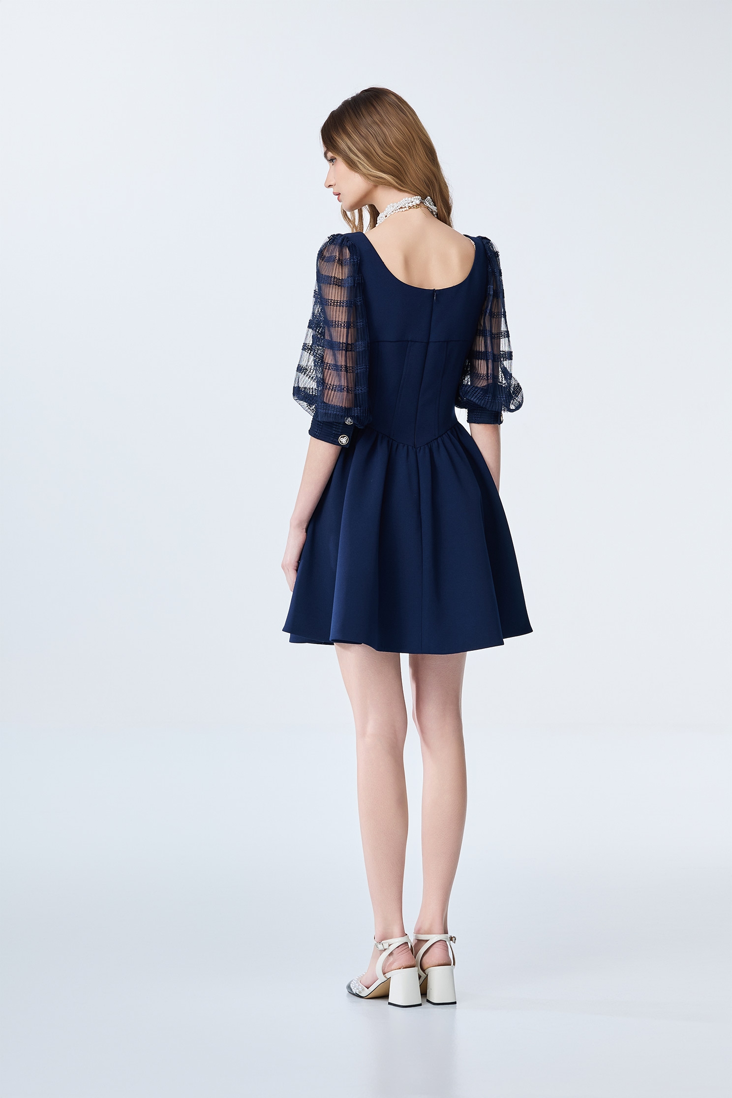 海洋洞穴色蕾絲袖洋裝海洋洞穴色蕾絲袖洋裝,U領洋裝,一般洋裝,人氣商品,小禮服,春夏穿搭,洋裝特輯,約會特輯,蕾絲,蕾絲洋裝,蕾絲裙,長袖洋裝