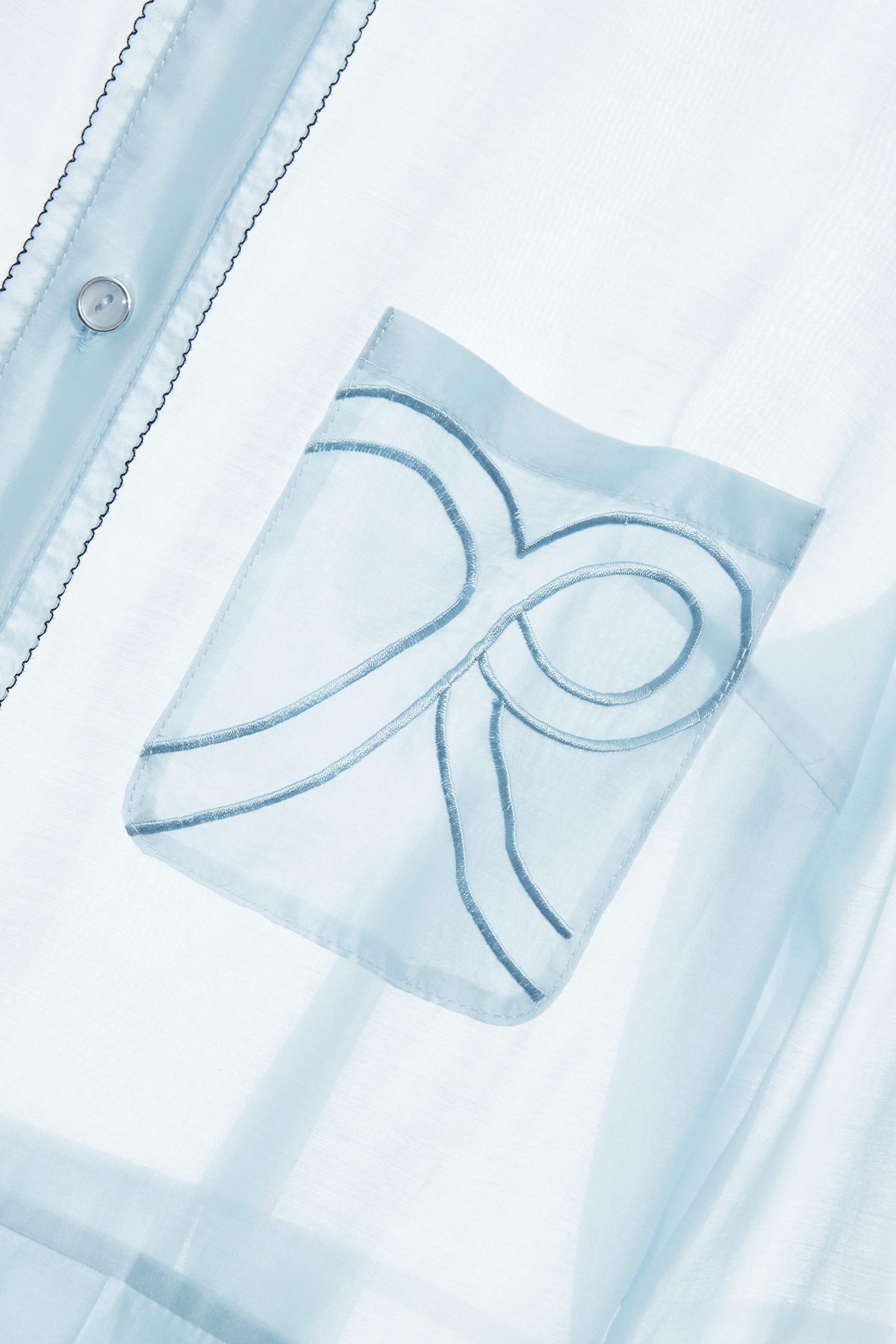 帆船藍跳色壓線造型洋裝帆船藍跳色壓線造型洋裝,上班OL穿搭,刺繡,小禮服,洋裝特輯,秋冬穿搭,蝴蝶結,襯衫,輕奢度假,輕奢渡假